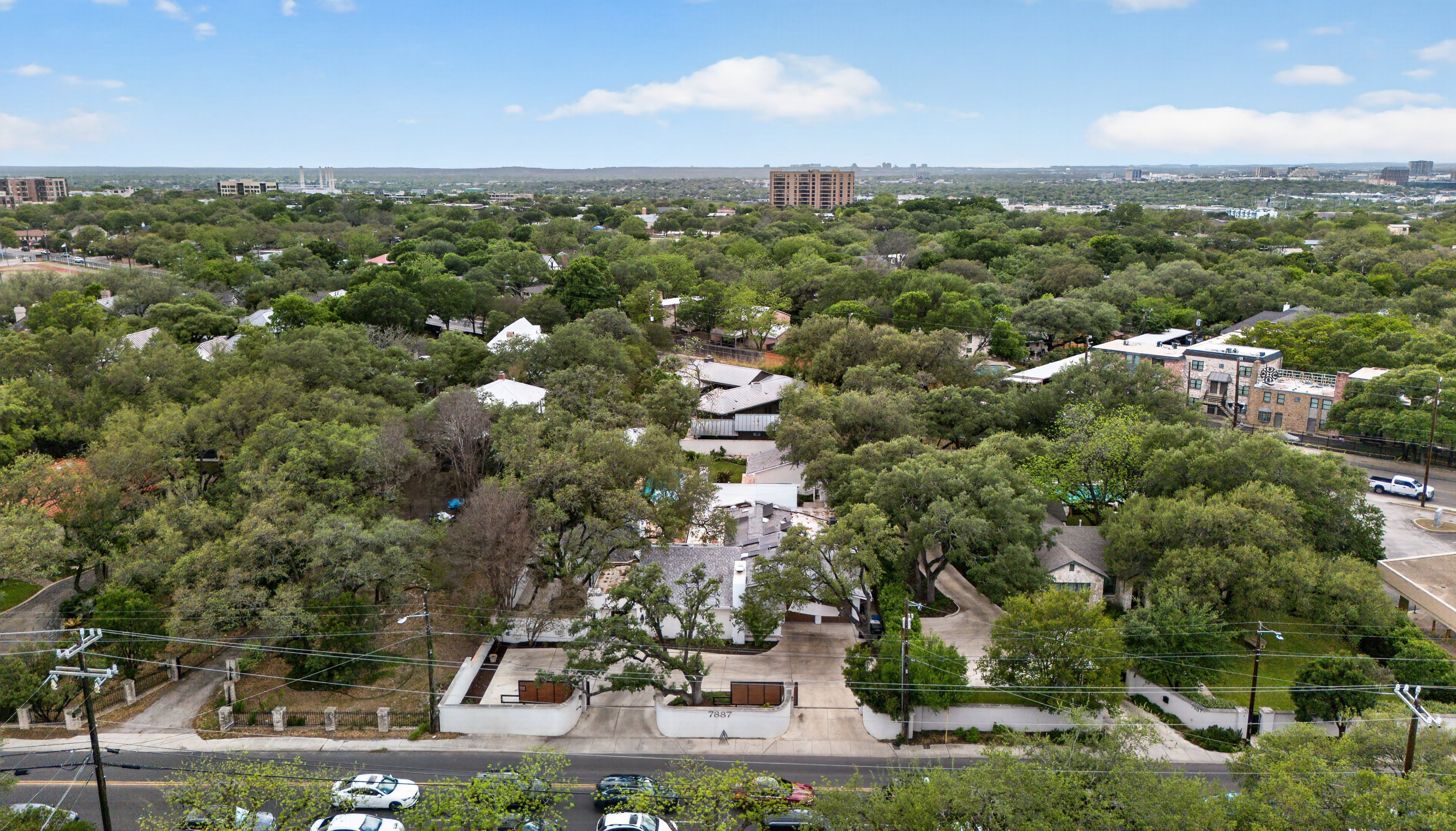  Experience Rare Privacy and Resort Style Living in Alamo Heights - 物件實景