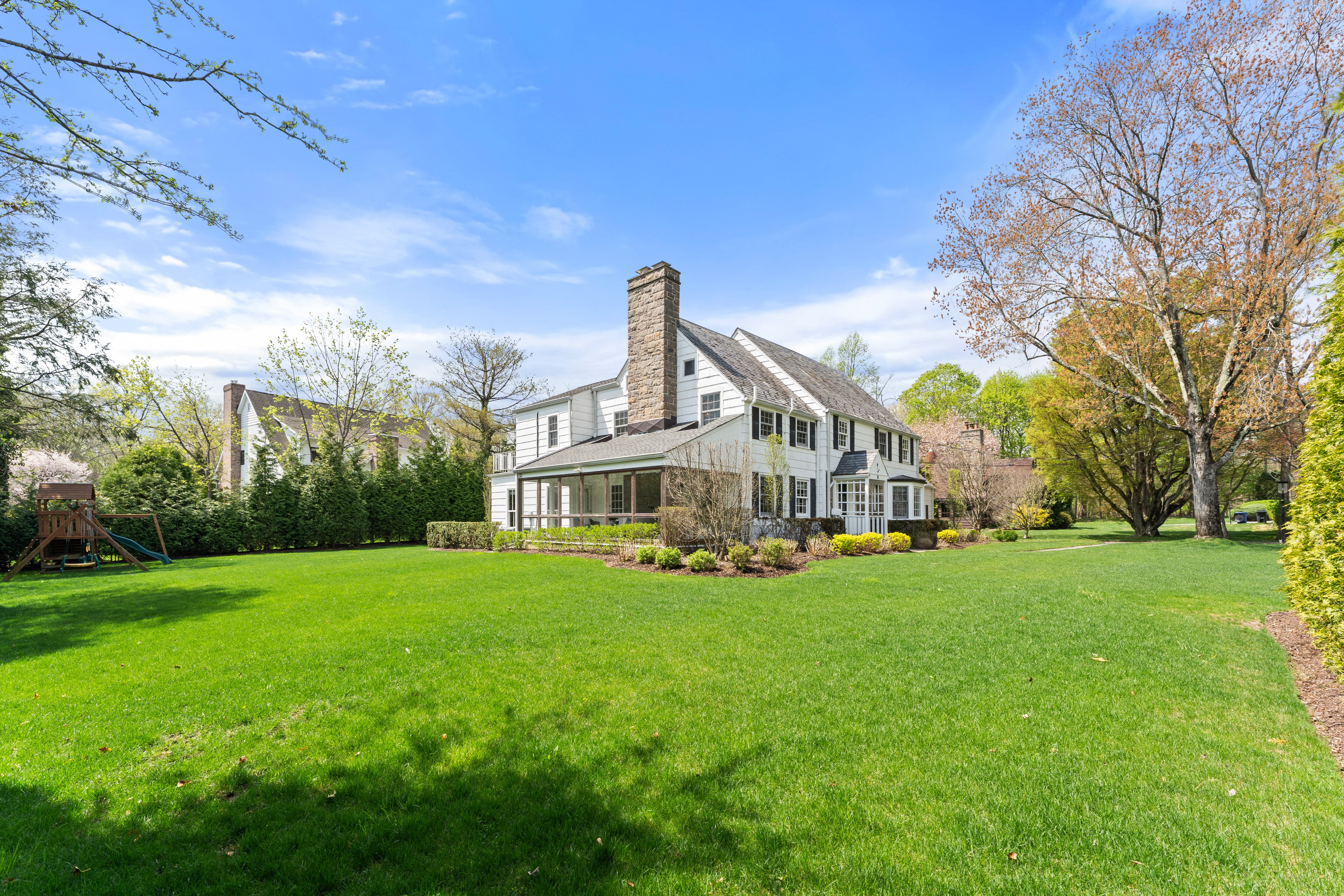  Offering timeless design, refined finishes, and exceptional comfort. - 物件實景