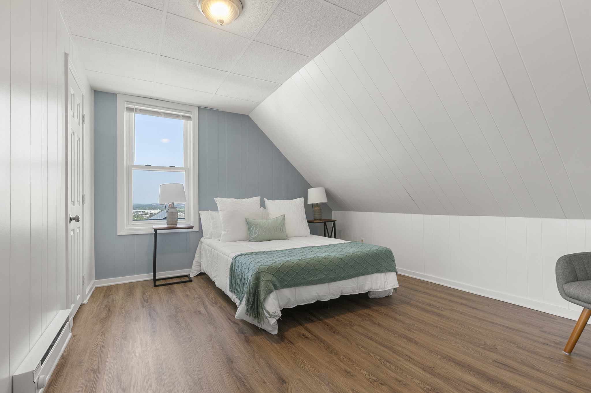 Revere, Massachusetts, 02151, United States, 5 Bedrooms Bedrooms, ,2 BathroomsBathrooms,Residential,For Sale,1914063