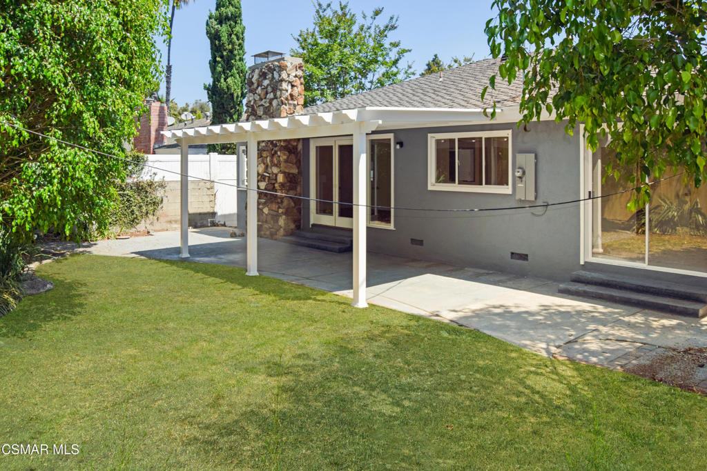 Los Angeles, California, 90034, United States, 5 Bedrooms Bedrooms, ,3 BathroomsBathrooms,Residential,For Sale,1905897