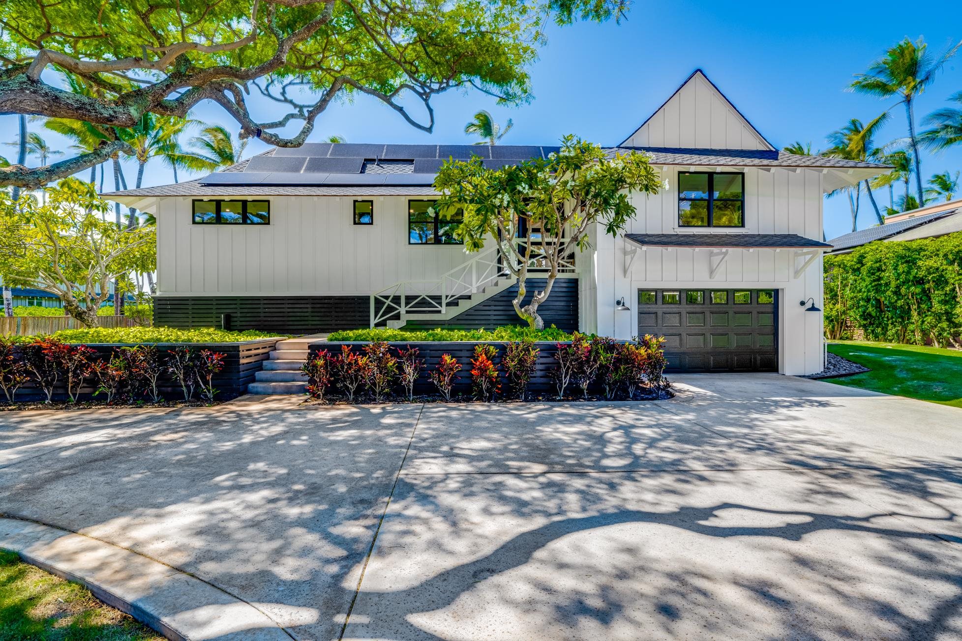 Paia, Hawaii, 96779, United States, 4 Bedrooms Bedrooms, ,4 BathroomsBathrooms,Residential,For Sale,1918260