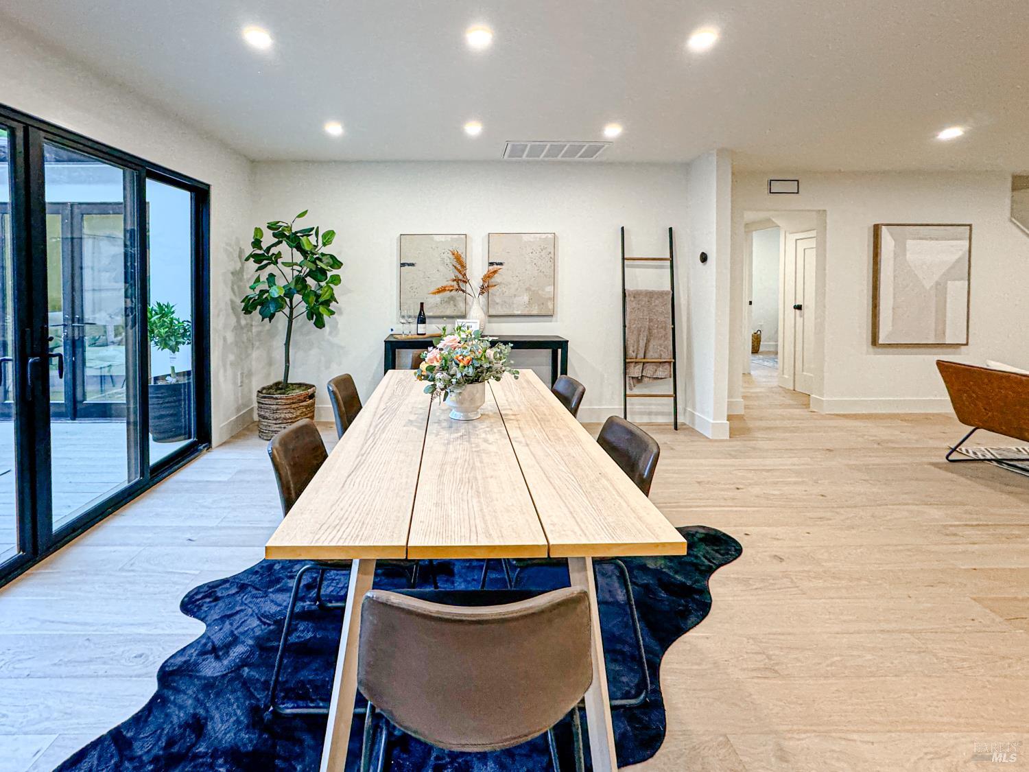 San Rafael, California, 94903, United States, 4 Bedrooms Bedrooms, ,3 BathroomsBathrooms,Residential,For Sale,1992901