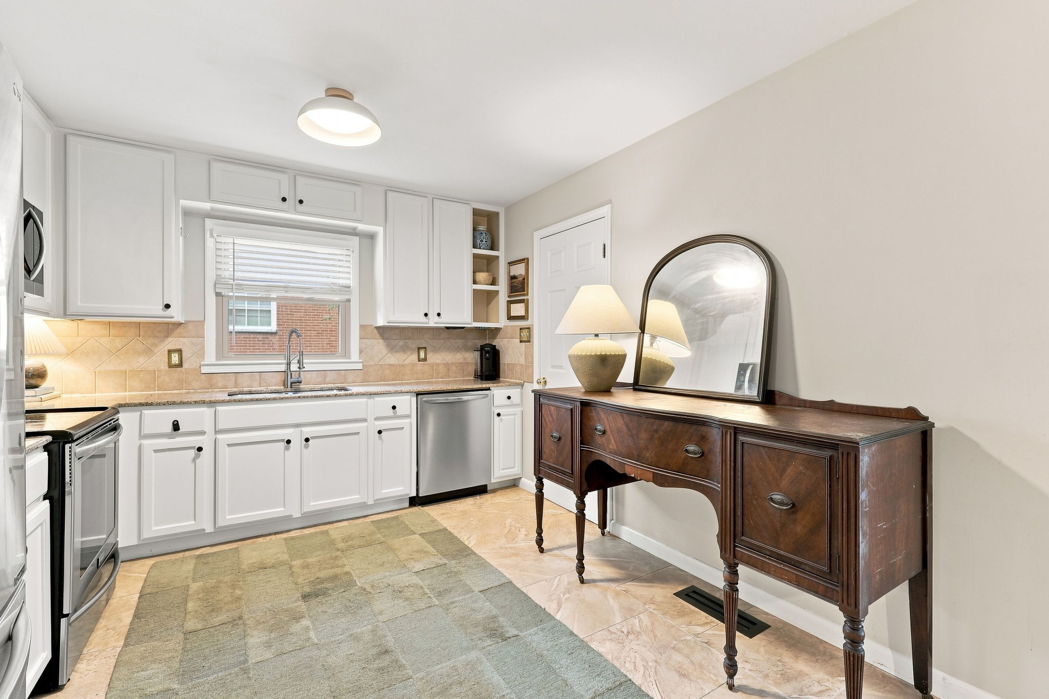  913 Greenwich Street, Raleigh, NC 27610 - 物件實景