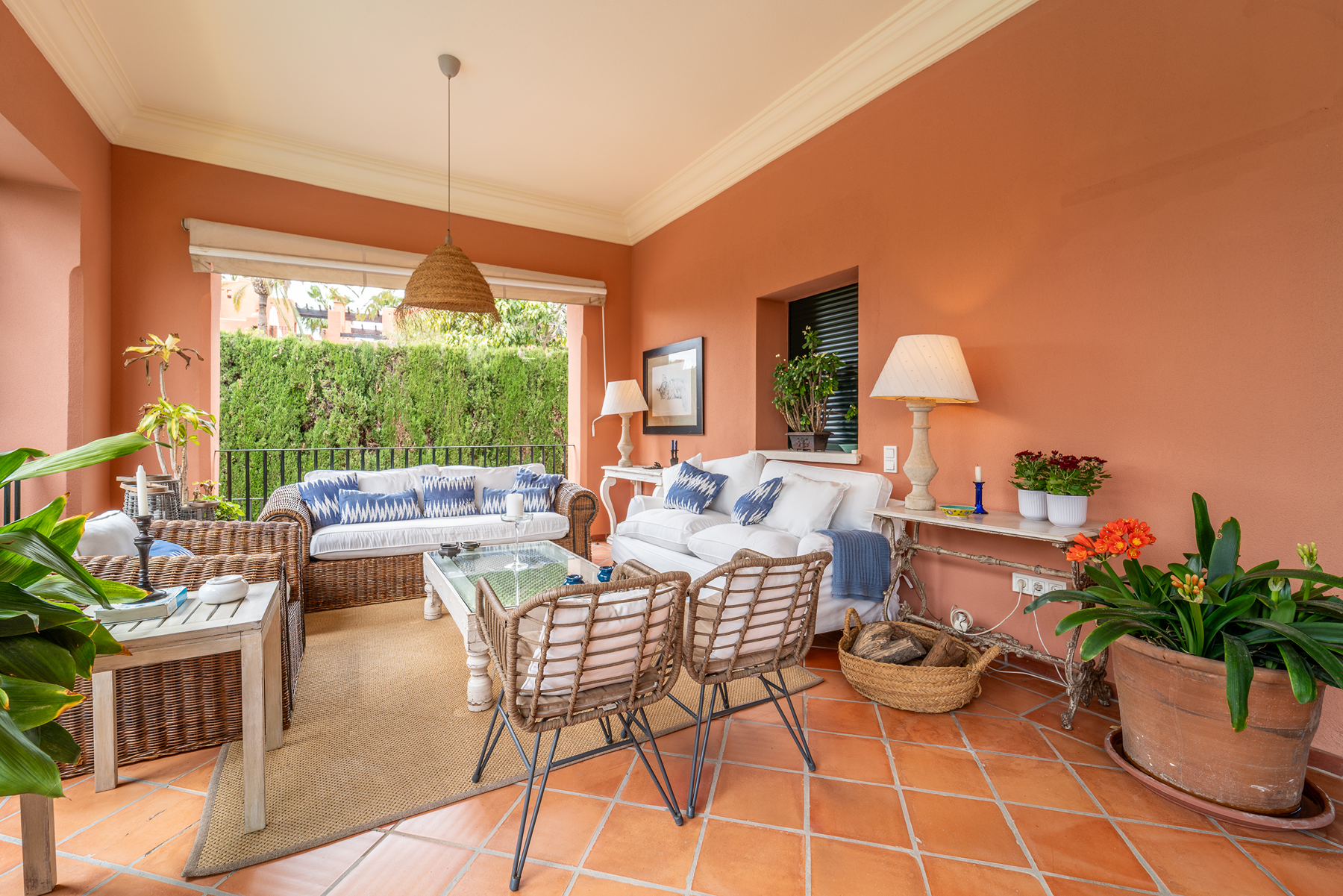  Charming Andalusian-style villa in Altos de Puente Romano, Golden Mile - 物件實景