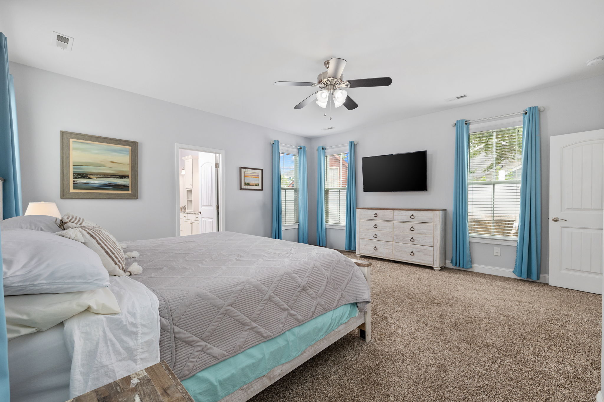 North Myrtle Beach, South Carolina, 29582, United States, 4 Bedrooms Bedrooms, ,3 BathroomsBathrooms,Residential,For Sale,1979525