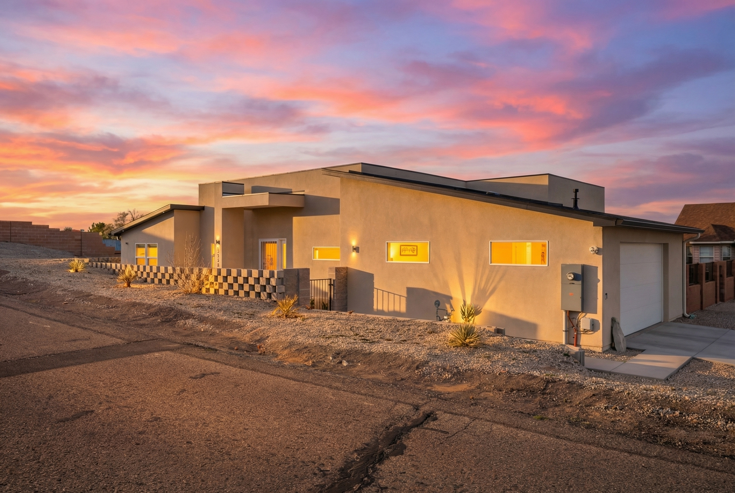 Los Lunas, New Mexico, 87031, United States, 4 Bedrooms Bedrooms, ,3 BathroomsBathrooms,Residential,For Sale,2005206