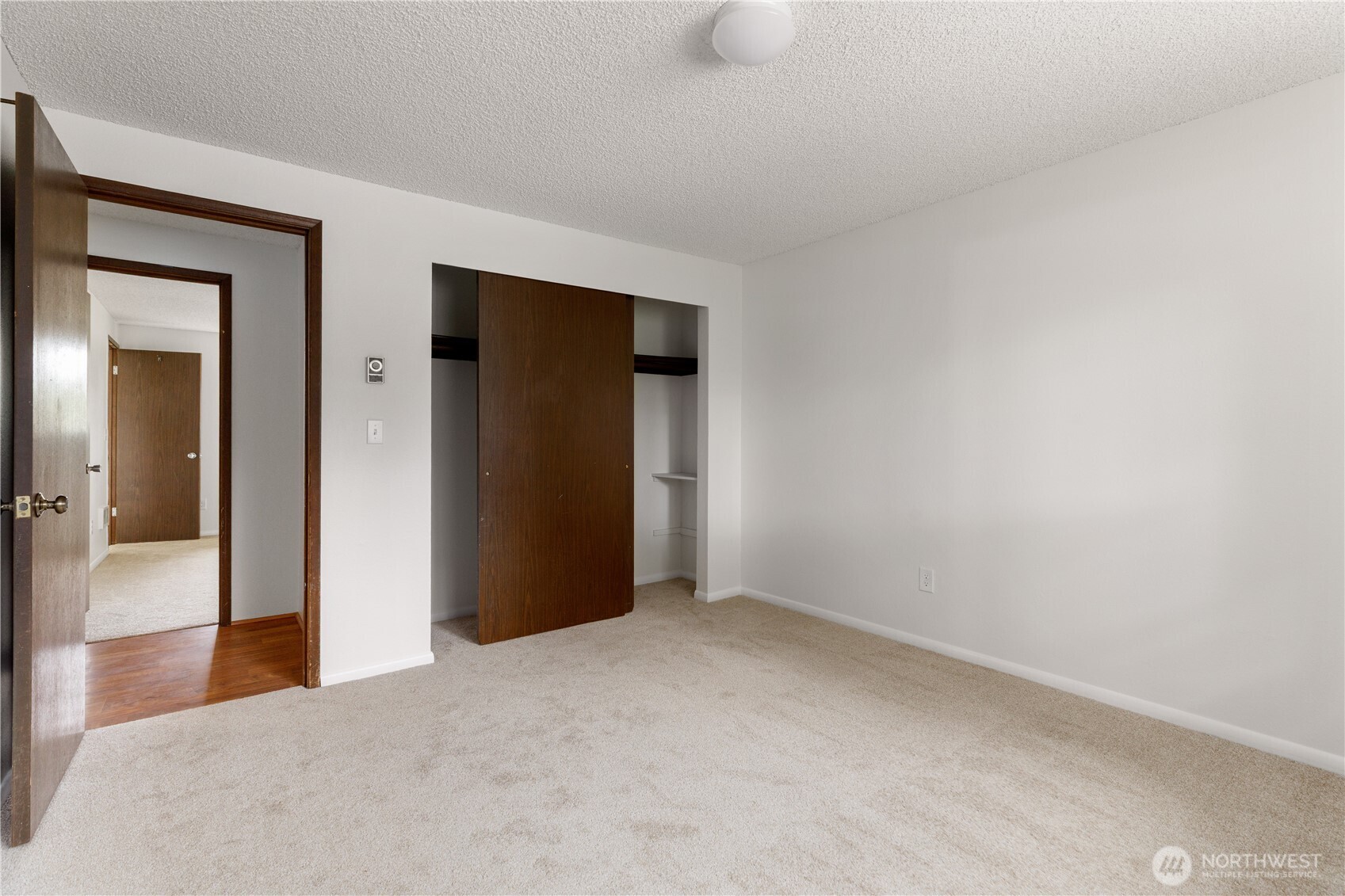 Oak Harbor, Washington, 98277, United States, 3 Bedrooms Bedrooms, ,2 BathroomsBathrooms,Residential,For Sale,1989027