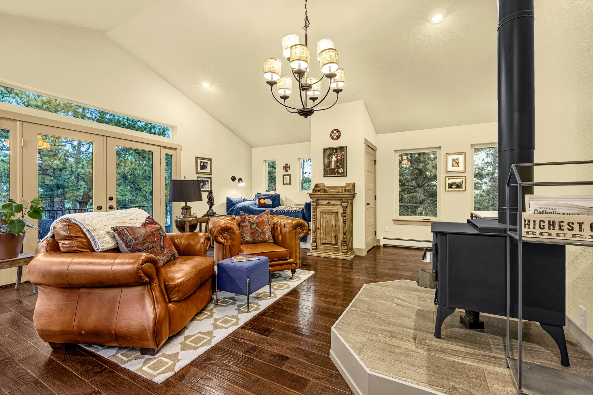 Guffey, Colorado, 80820, United States, 3 Bedrooms Bedrooms, ,2 BathroomsBathrooms,Residential,For Sale,1847309