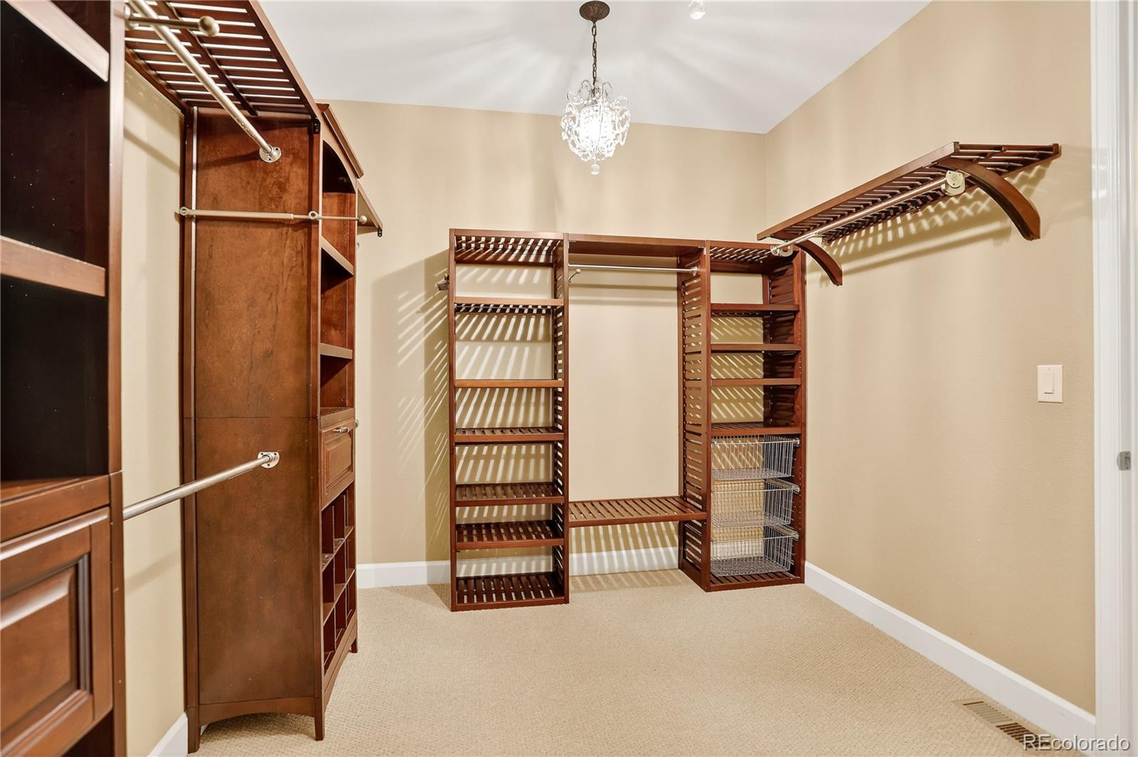 Castle Rock, Colorado, 80108, United States, 4 Bedrooms Bedrooms, ,3 BathroomsBathrooms,Residential,For Sale,1917408