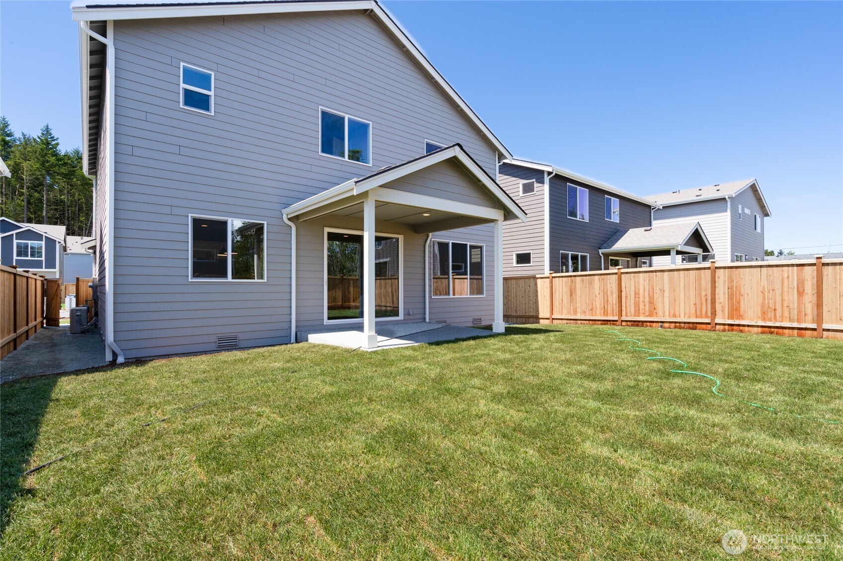 Oak Harbor, Washington, 98277, United States, 4 Bedrooms Bedrooms, ,2 BathroomsBathrooms,Residential,For Sale,1992009