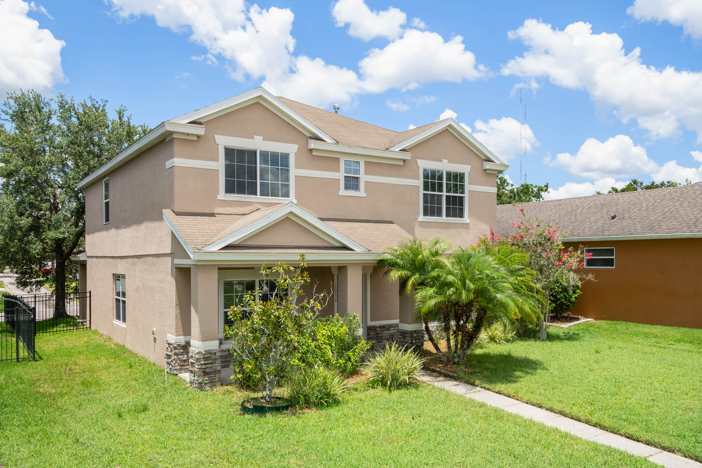 Winter Garden, Florida, 34787, United States, 5 Bedrooms Bedrooms, ,3 BathroomsBathrooms,Residential,For Sale,1935885