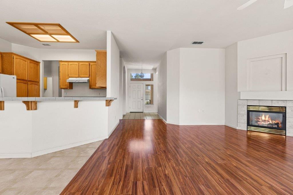 Galt, California, 95632, United States, 3 Bedrooms Bedrooms, ,2 BathroomsBathrooms,Residential,For Sale,1983773