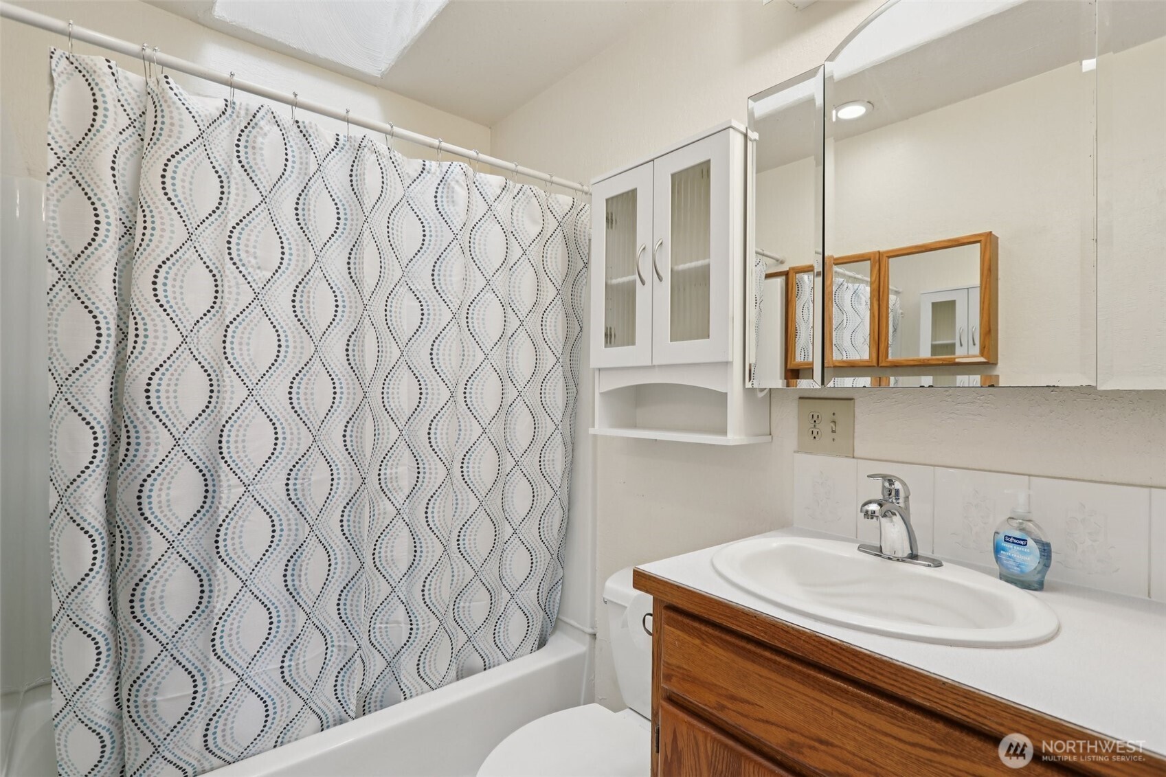 Marysville, Washington, 98271, United States, 4 Bedrooms Bedrooms, ,4 BathroomsBathrooms,Residential,For Sale,1984070