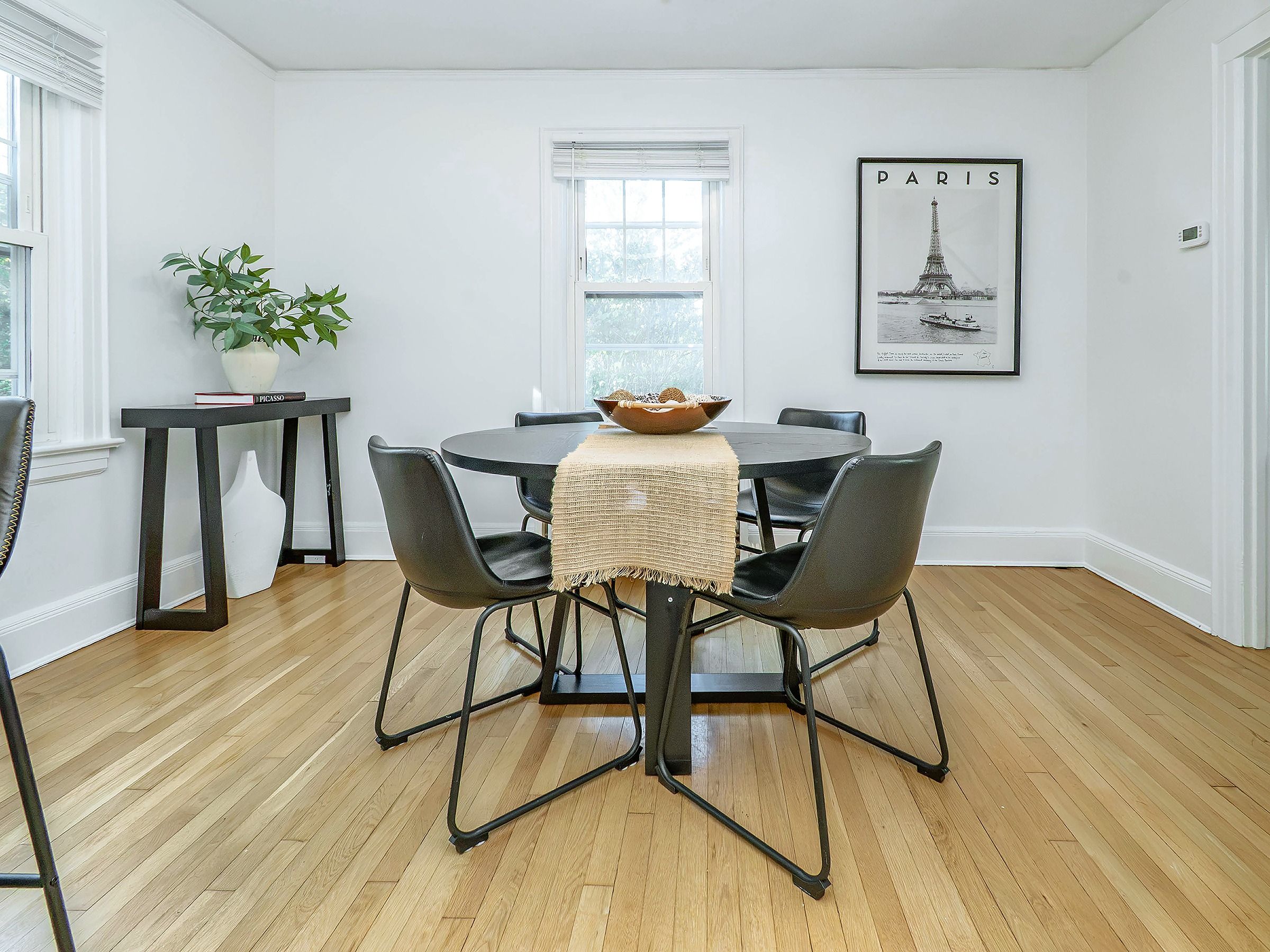  74 Irma Avenue, Port Washington, NY, 11050 - 物件實景
