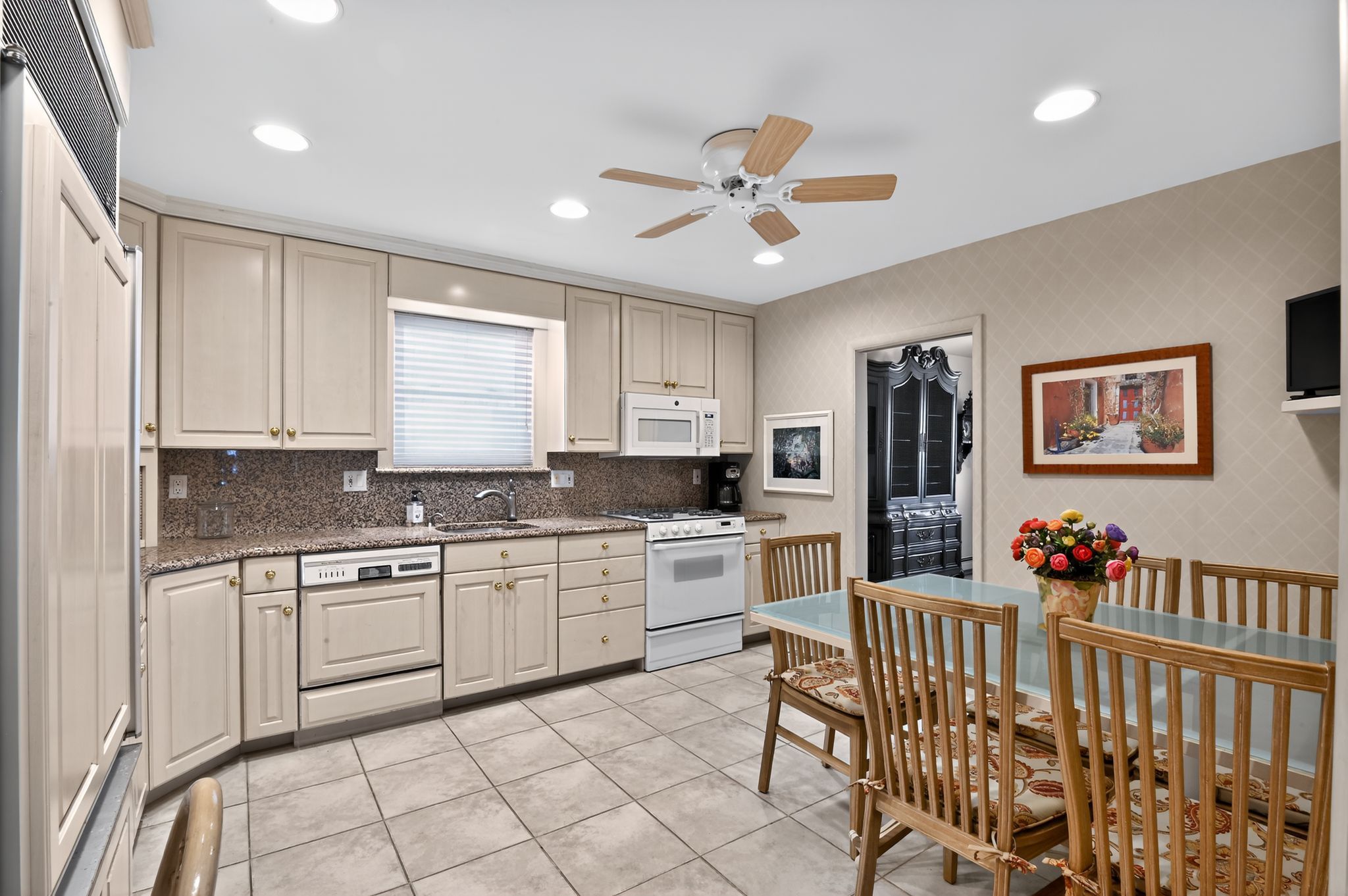  217 N Argyle, Margate, NJ, 08402 - 物件實景