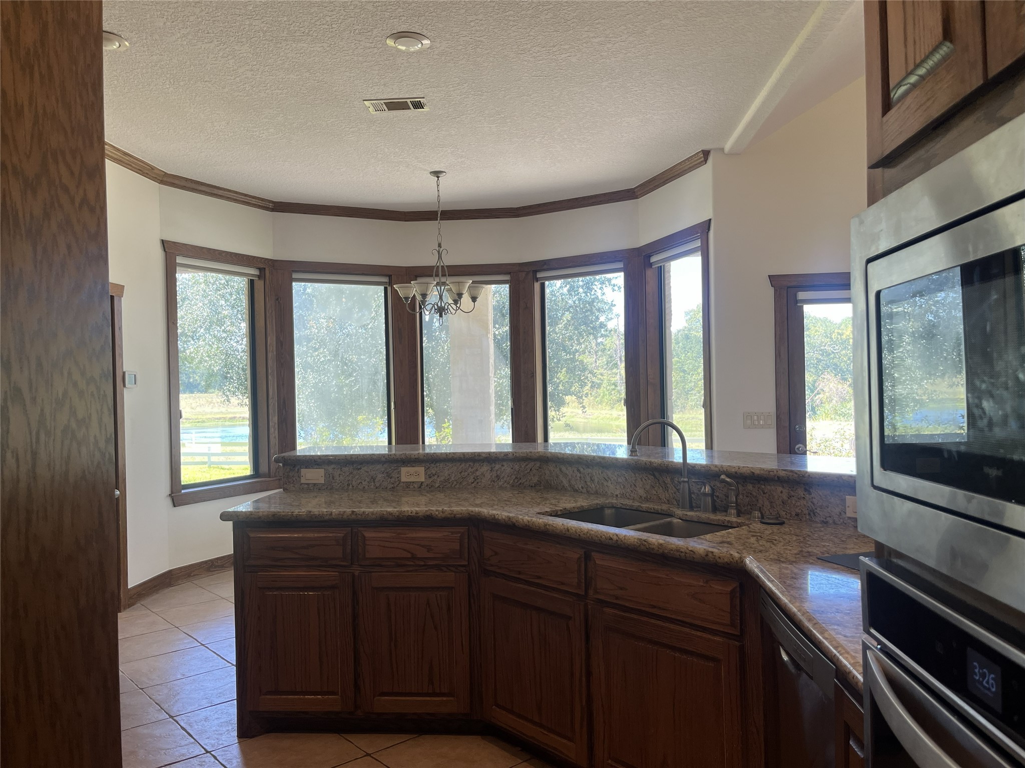 Montgomery, Texas, 77316, United States, 4 Bedrooms Bedrooms, ,3 BathroomsBathrooms,Residential,For Sale,1988300