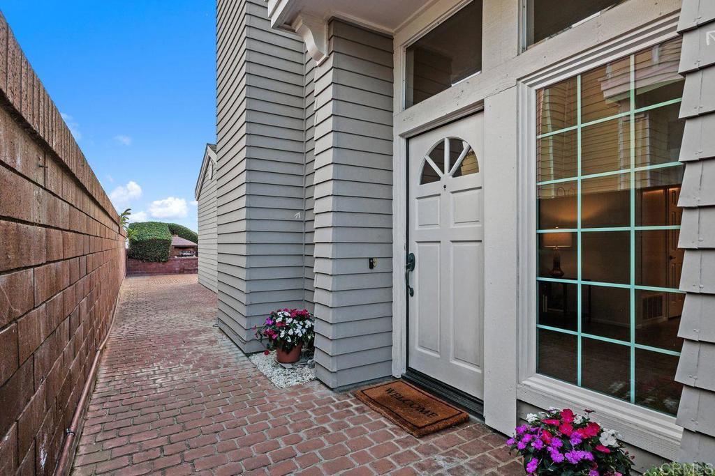 Carlsbad, California, 92011, United States, 3 Bedrooms Bedrooms, ,2 BathroomsBathrooms,Residential,For Sale,1941594