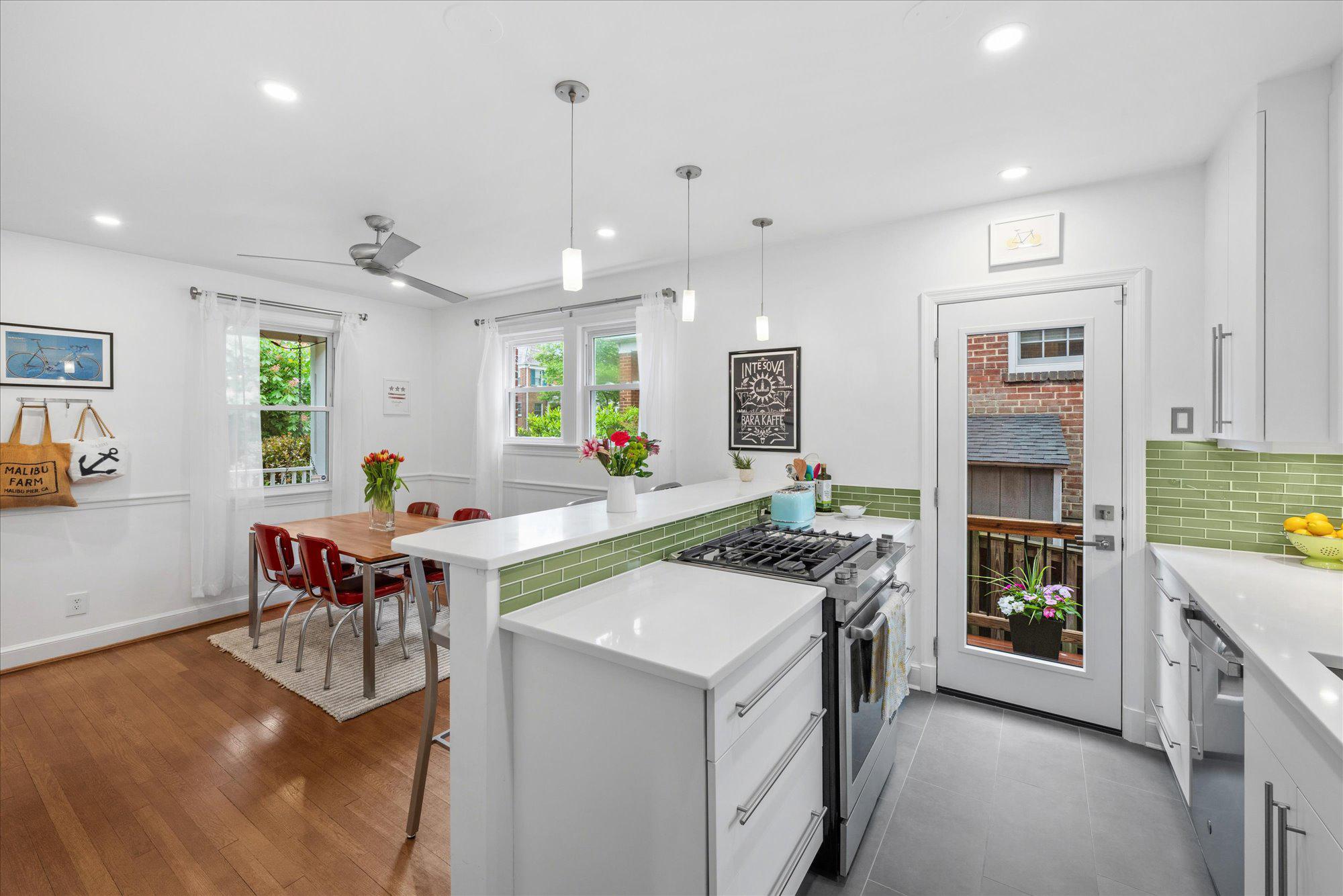  4417 Faraday Place NW, Washington, DC, 20016 - 物件實景