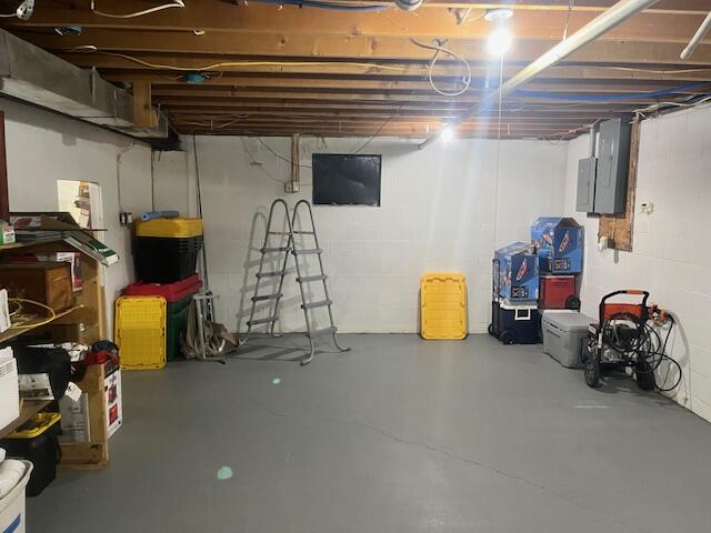 Branch, Michigan, 49402, United States, 5 Bedrooms Bedrooms, ,4 BathroomsBathrooms,Residential,For Sale,1986273