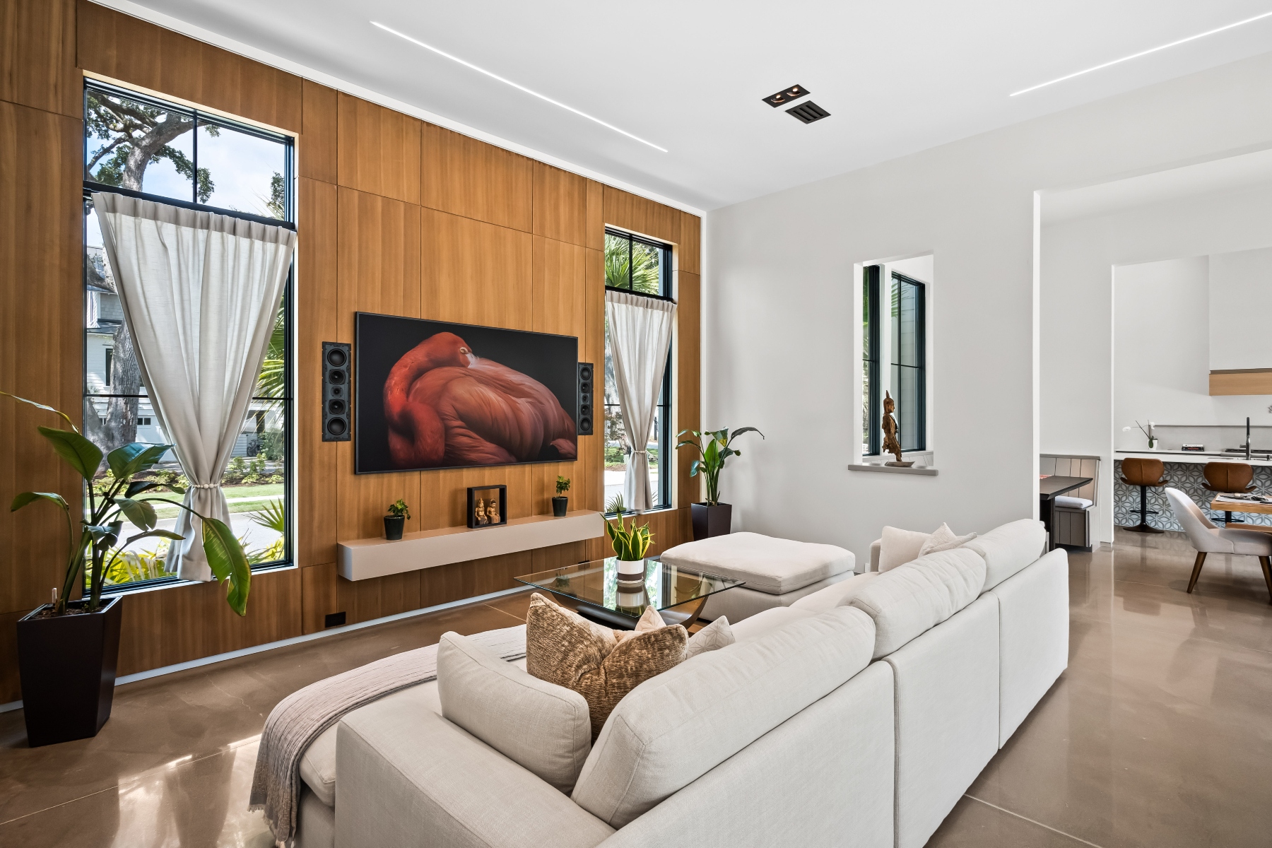  700 Stucco Lane, Mount Pleasant - 物件實景