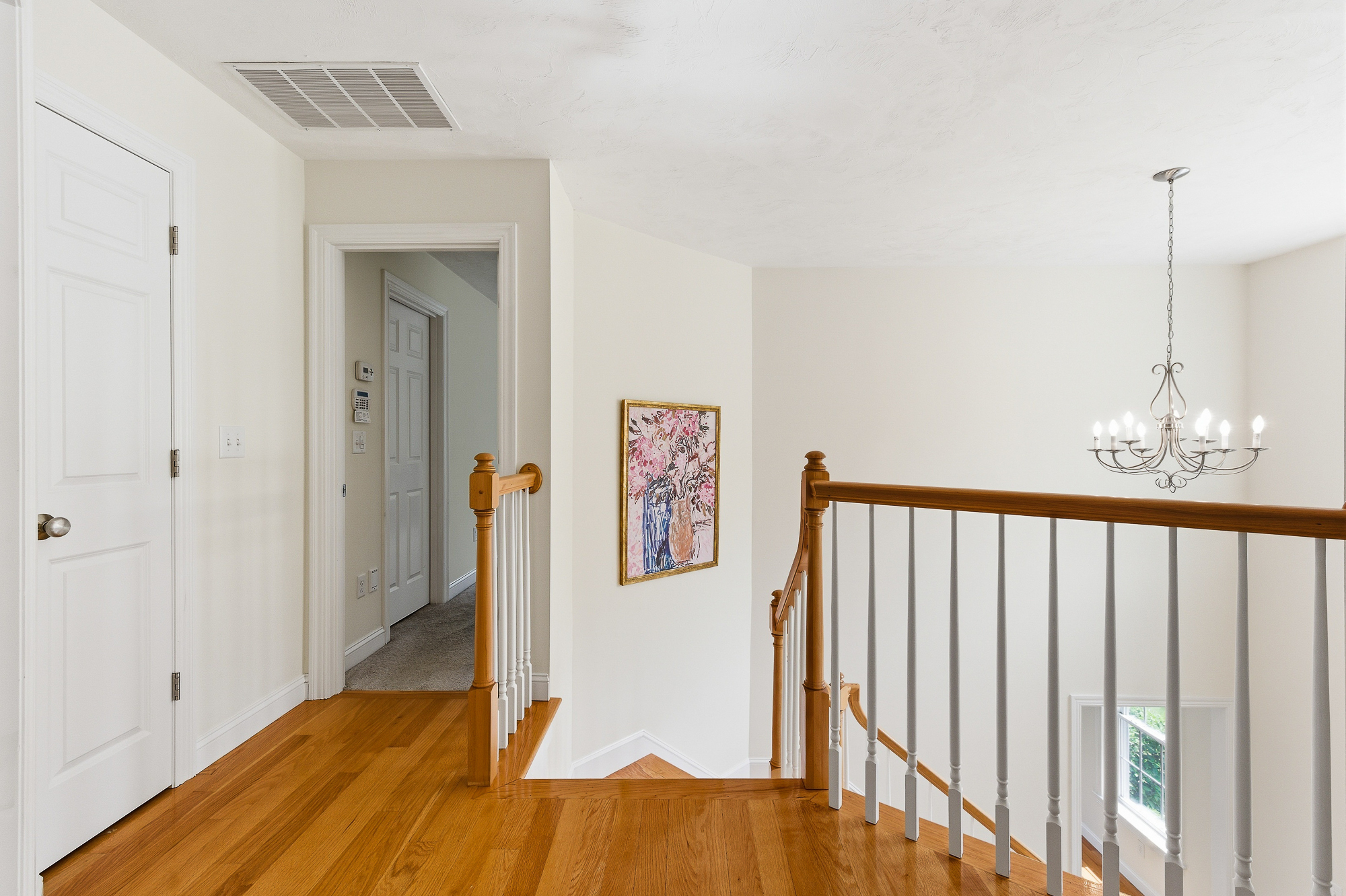  8 Victoria Circle, Shrewsbury, MA 01545 - 物件實景