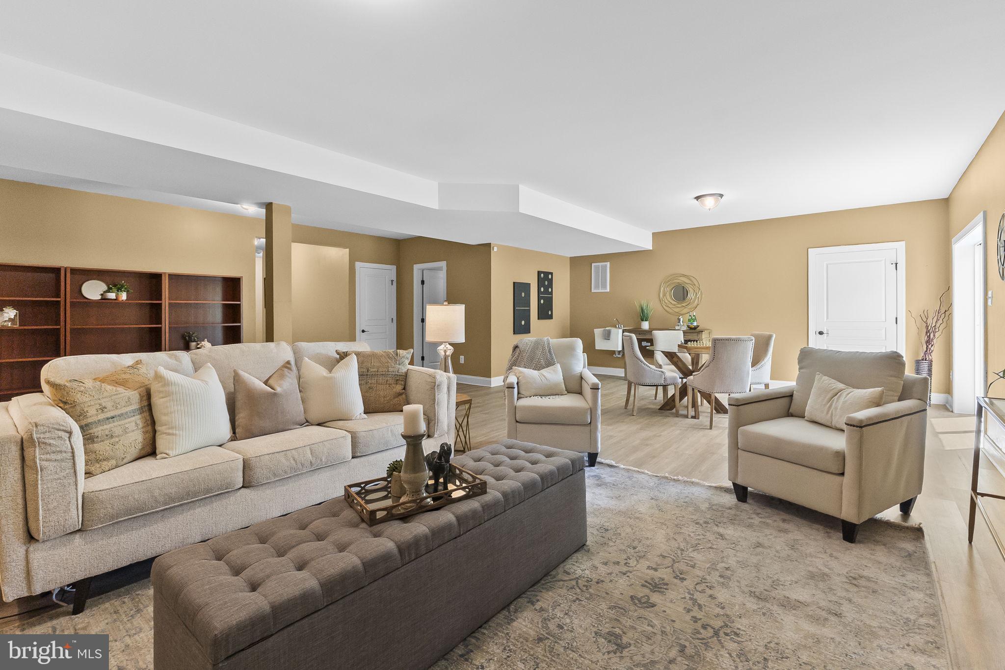 Owings, Maryland, 20736, United States, 6 Bedrooms Bedrooms, ,6 BathroomsBathrooms,Residential,For Sale,2049408