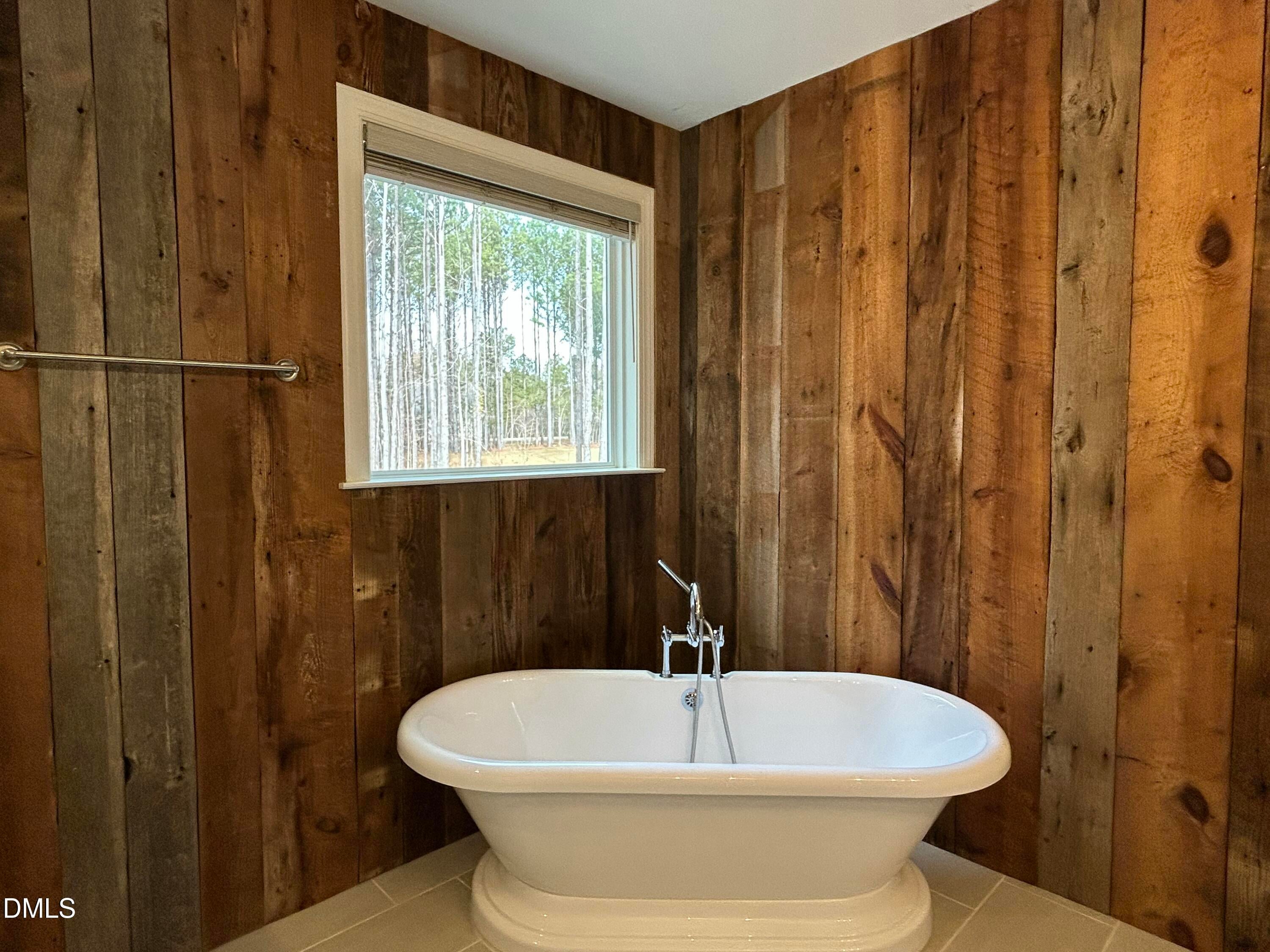 Youngsville, North Carolina, 27596, United States, 4 Bedrooms Bedrooms, ,3 BathroomsBathrooms,Residential,For Sale,1993517