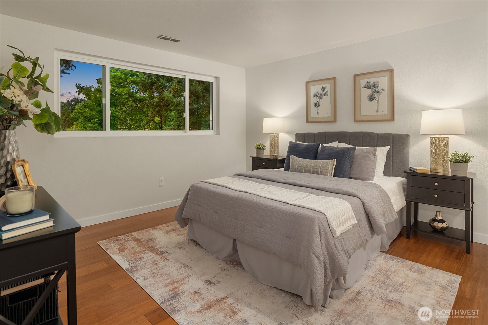 Redmond, Washington, 98052, United States, 4 Bedrooms Bedrooms, ,3 BathroomsBathrooms,Residential,For Sale,1911973