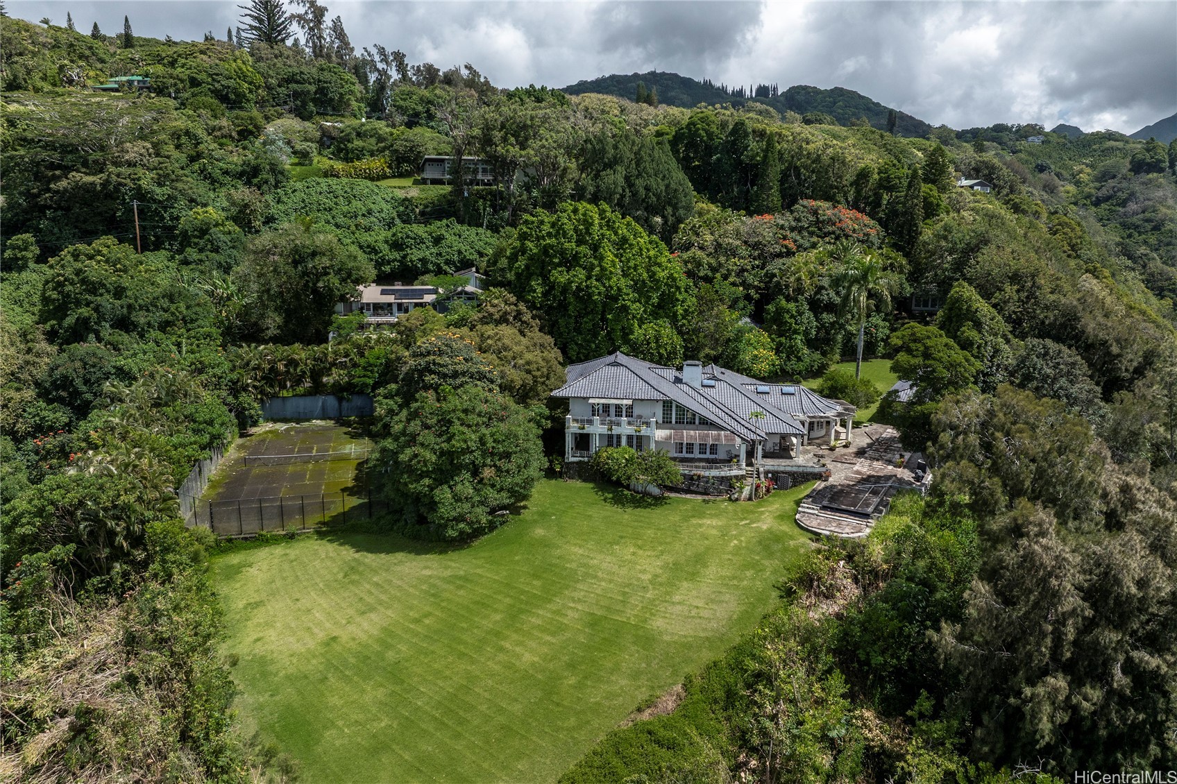 Honolulu, Hawaii, 96822, United States, 6 Bedrooms Bedrooms, ,6 BathroomsBathrooms,Residential,For Sale,1839855