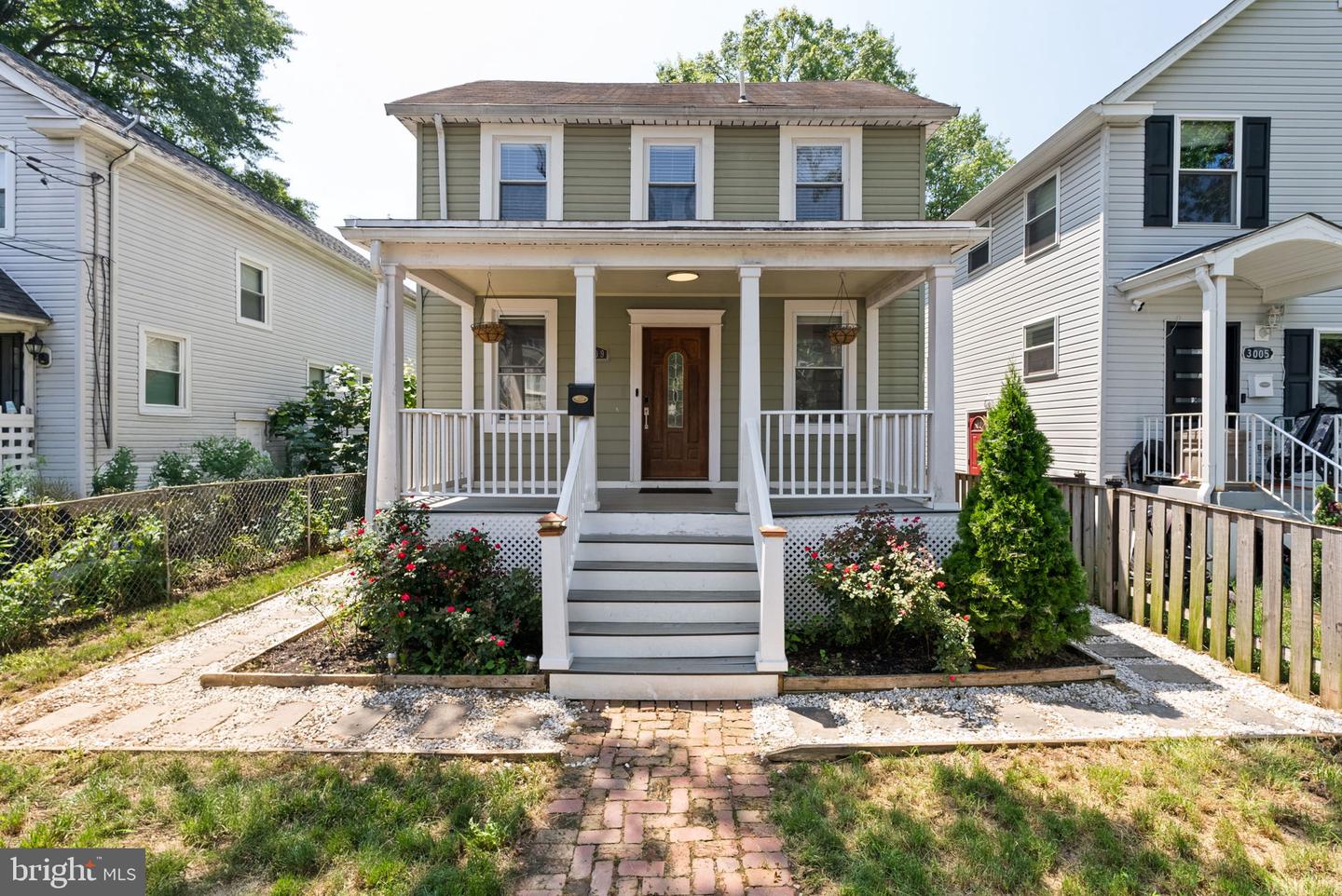 Washington, District of Columbia, 20018, United States, 3 Bedrooms Bedrooms, ,4 BathroomsBathrooms,Residential,For Sale,1907090