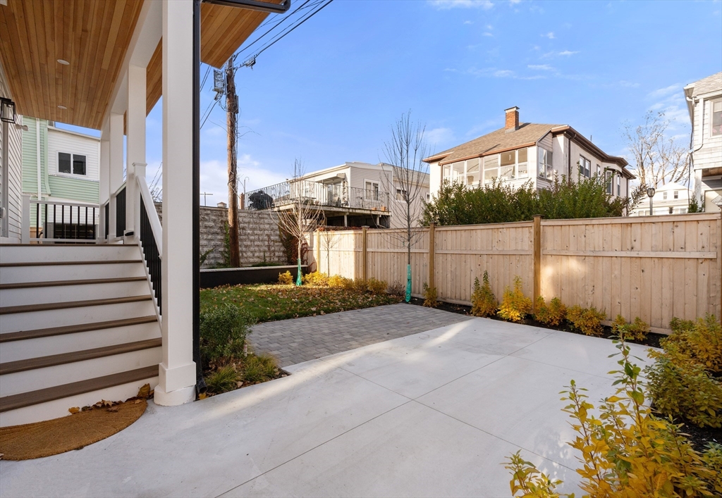 Somerville, Massachusetts, 02144, United States, 4 Bedrooms Bedrooms, ,5 BathroomsBathrooms,Residential,For Sale,1991480