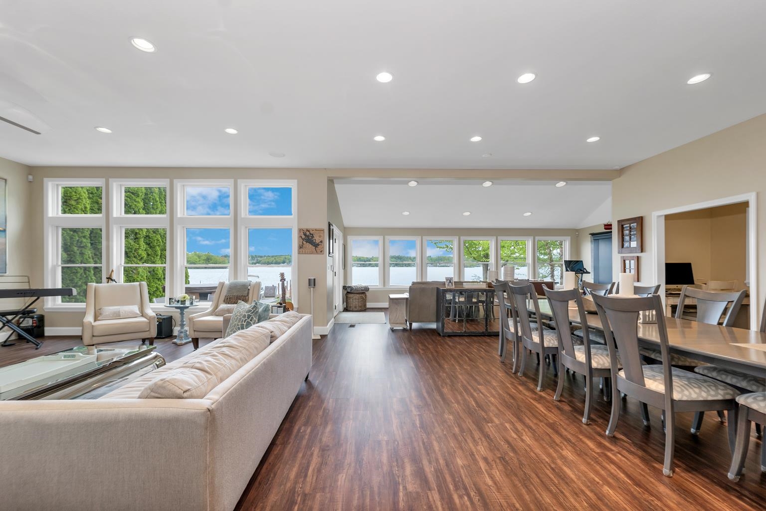 Laconia, New Hampshire, 03246, United States, 5 Bedrooms Bedrooms, ,3 BathroomsBathrooms,Residential,For Sale,1826870