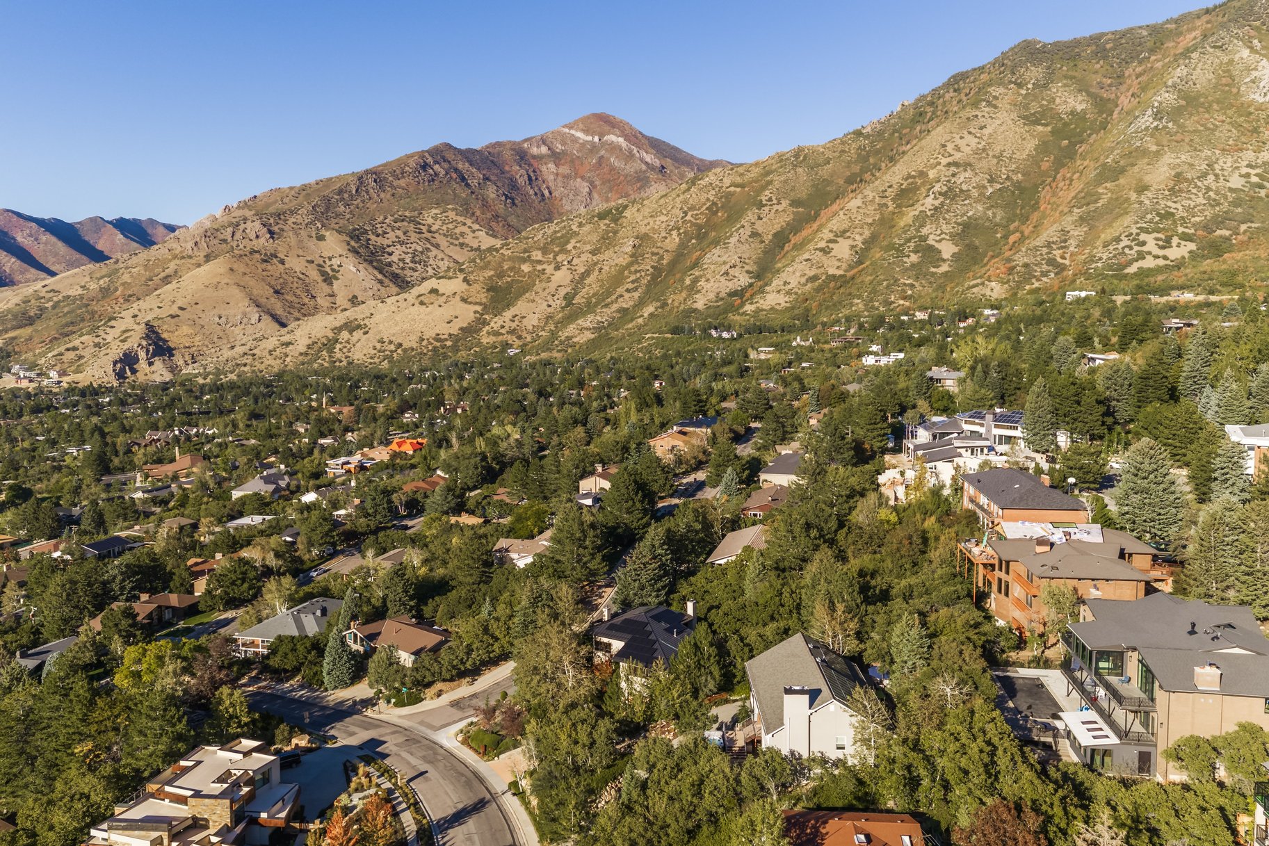  Renovated Olympus Cove Rambler with Sweeping Valley Views - 物件實景