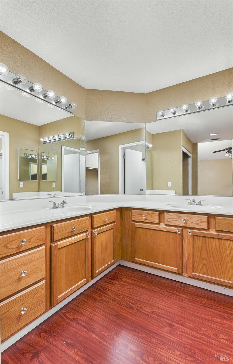 Rio Vista, California, 94571, United States, 4 Bedrooms Bedrooms, ,3 BathroomsBathrooms,Residential,For Sale,1980504