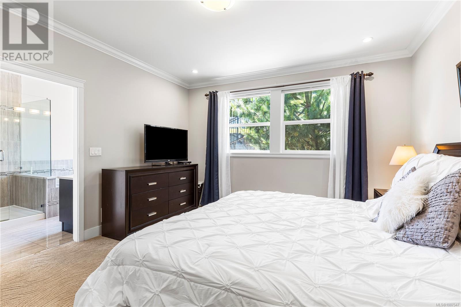 LANGFORD, British Columbia, V9B 0L2, CA, 5 Bedrooms Bedrooms, ,5 BathroomsBathrooms,Residential,For Sale,1896938