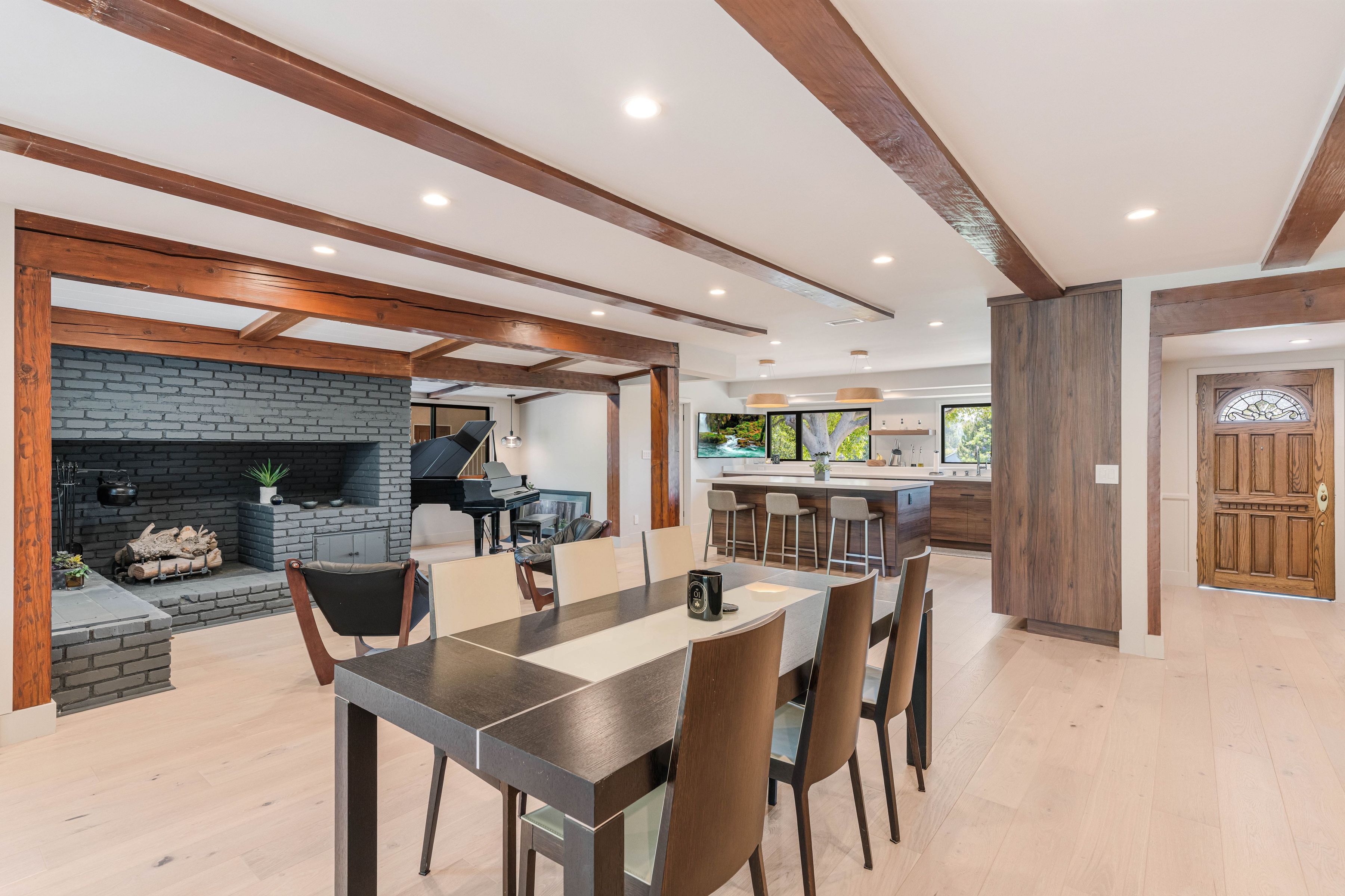  5950 Winnetka Avenue - 物件實景