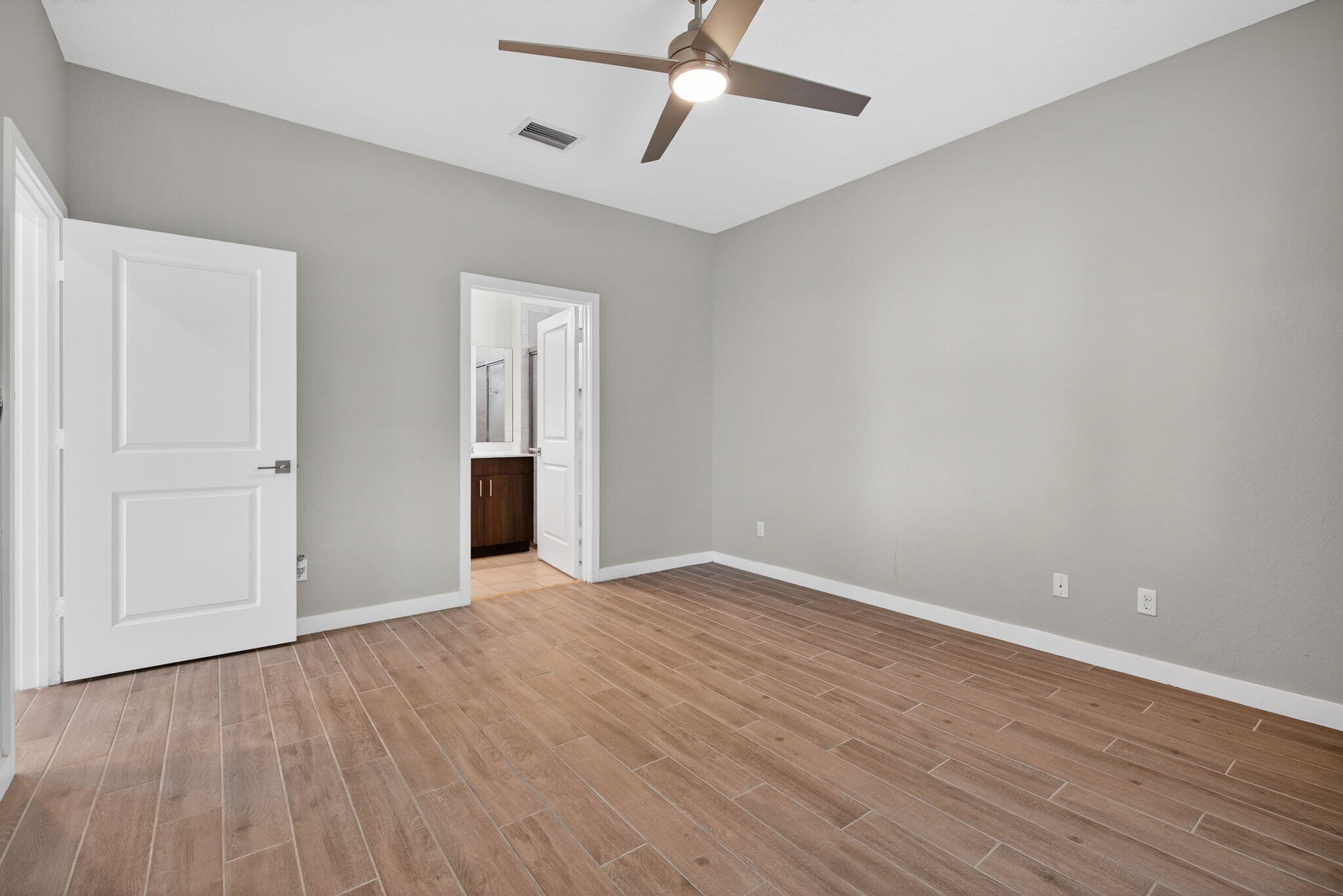 Hobe Sound, Florida, 33455, United States, 2 Bedrooms Bedrooms, ,2 BathroomsBathrooms,Residential,For Sale,2000566