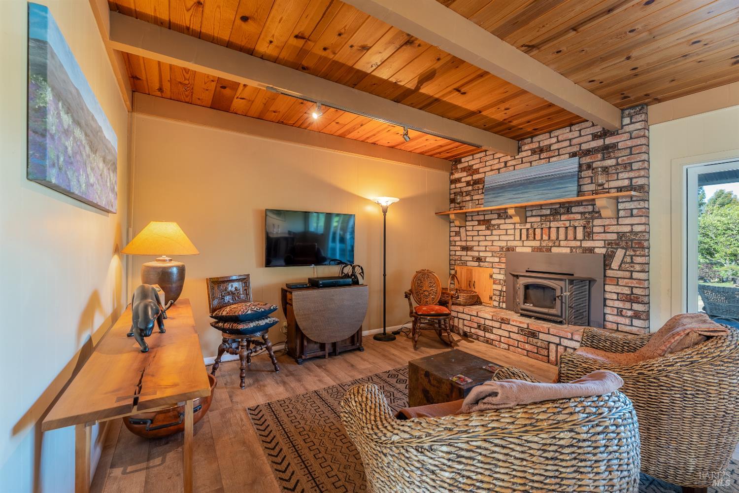 Redwood Valley, California, 954470, United States, 4 Bedrooms Bedrooms, ,3 BathroomsBathrooms,Residential,For Sale,1838105