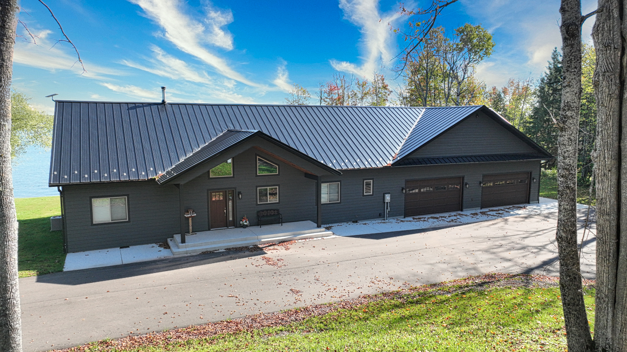 Marenisco, Wisconsin, 49947, United States, 4 Bedrooms Bedrooms, ,4 BathroomsBathrooms,Residential,For Sale,1984446