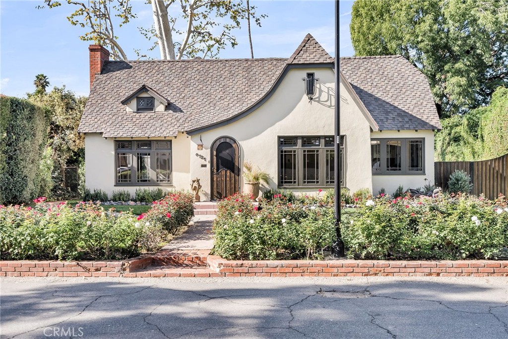 Riverside, California, 92507, United States, 4 Bedrooms Bedrooms, ,2 BathroomsBathrooms,Residential,For Sale,1999020