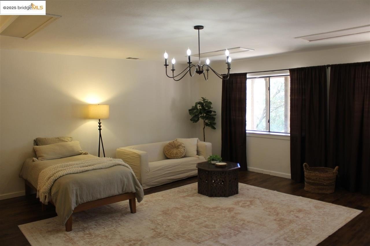 Sonora, California, 95370, United States, 4 Bedrooms Bedrooms, ,3 BathroomsBathrooms,Residential,For Sale,1976244