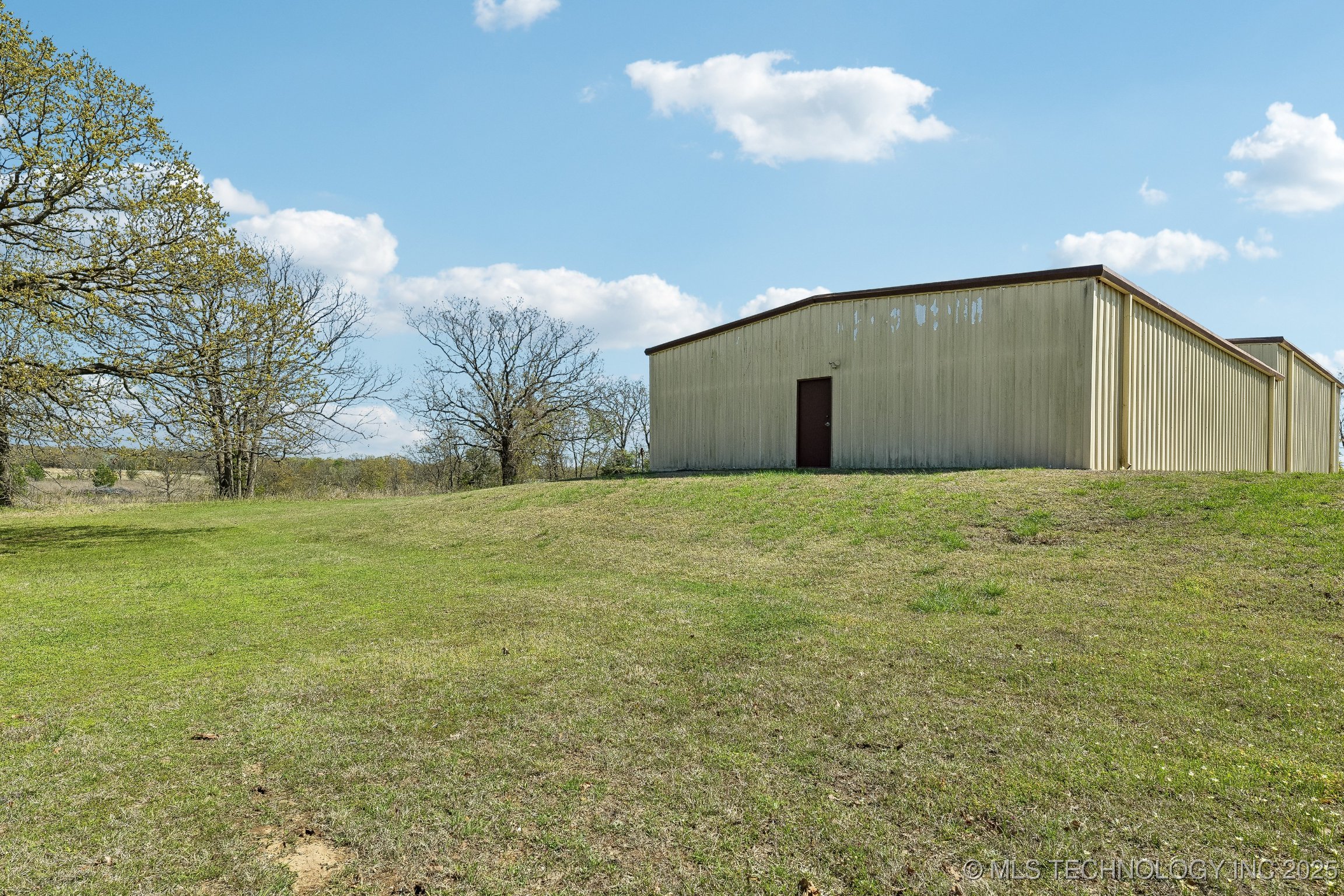 Sand Springs, Oklahoma, 74063, United States, 3 Bedrooms Bedrooms, ,3 BathroomsBathrooms,Residential,For Sale,1901465