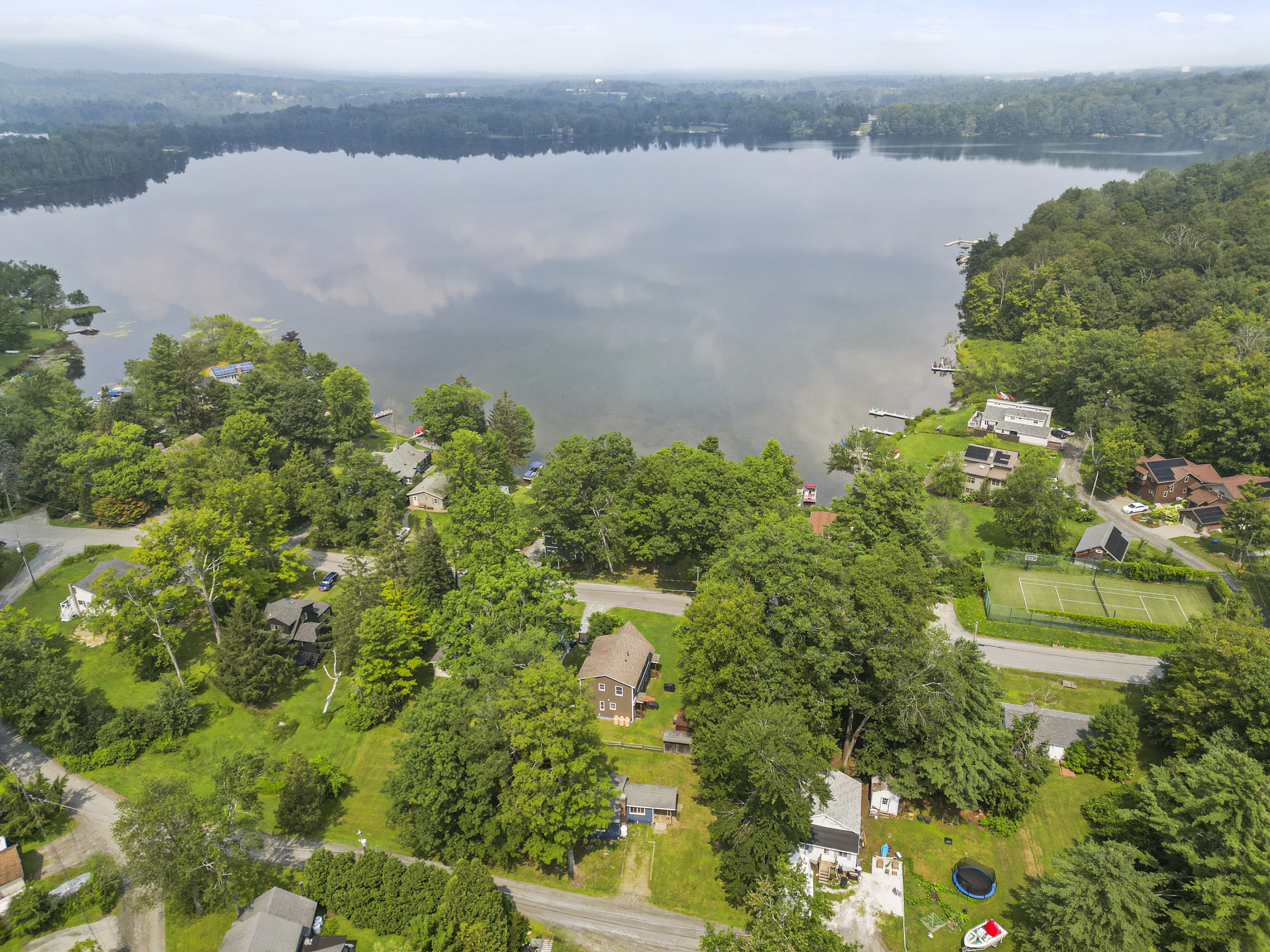  Chic Richmond Pond Bungalow - 物件實景