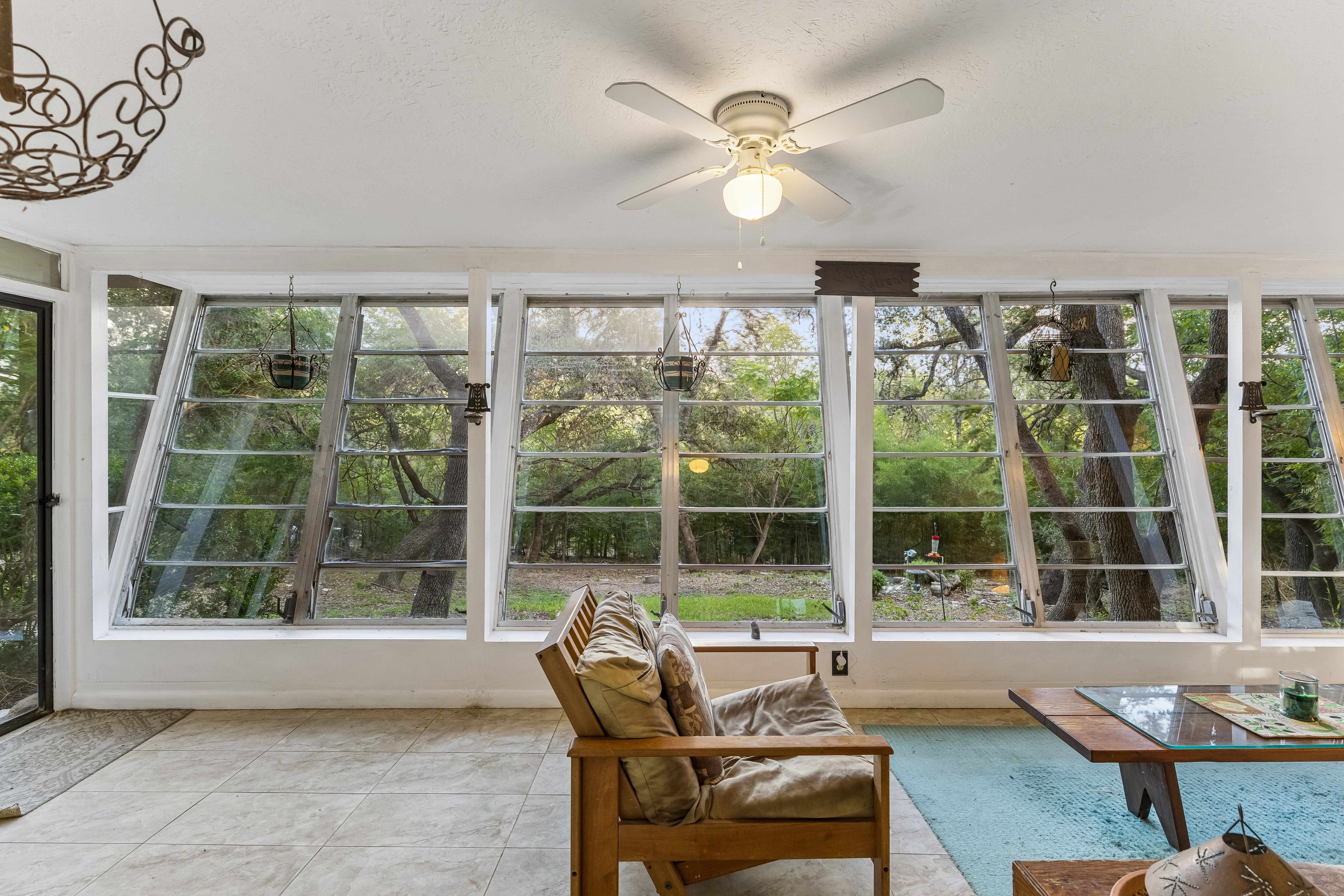  Spanish-Style Historic Woodland Retreat in Helotes - 物件實景