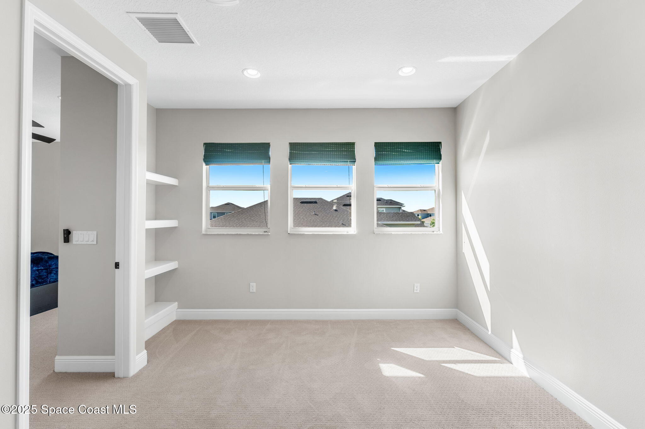 Melbourne, Florida, 32940, United States, 5 Bedrooms Bedrooms, ,6 BathroomsBathrooms,Residential,For Sale,2003365