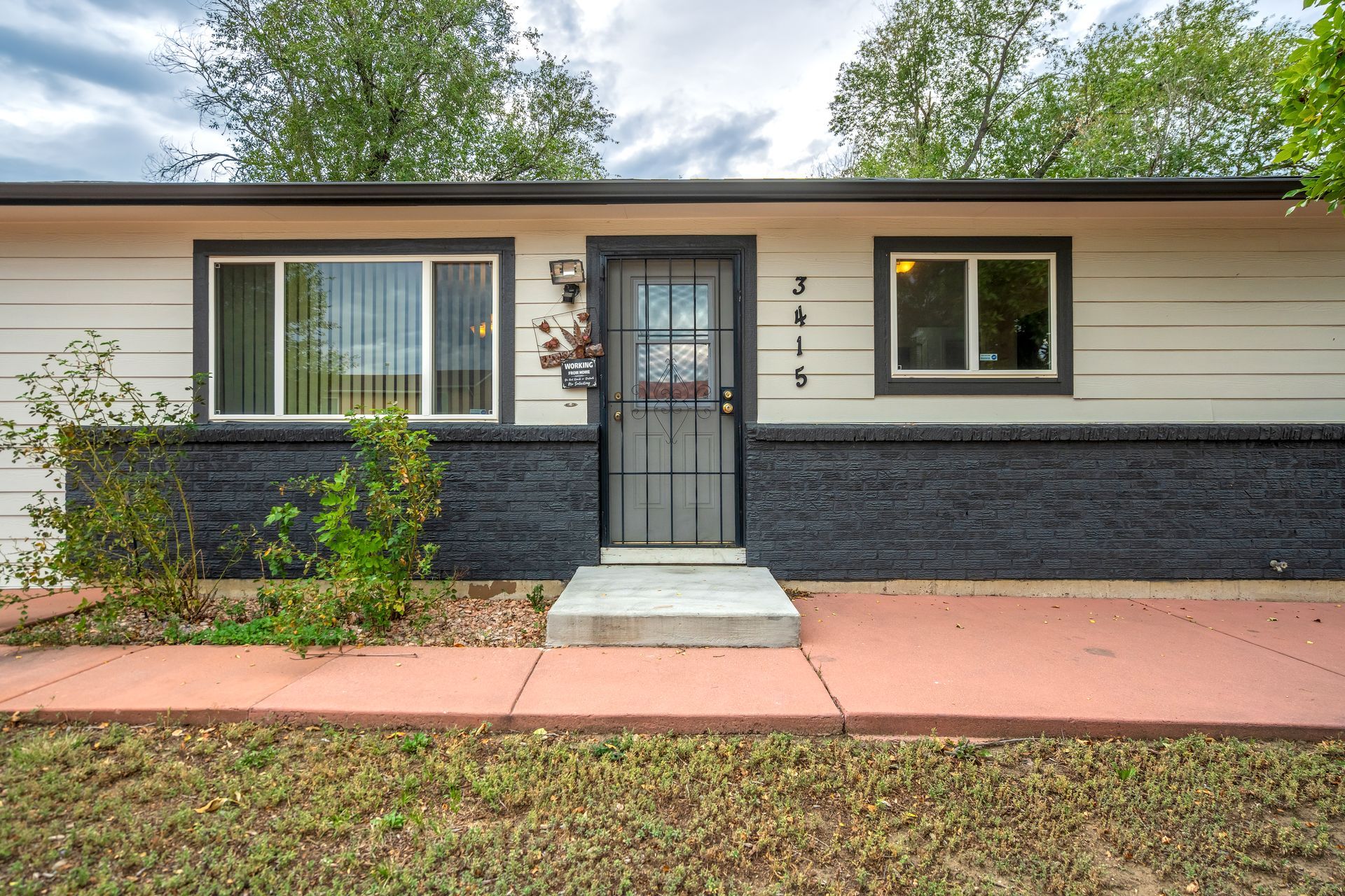  Updated Four Bedroom Home with Assumable Loan - 物件實景