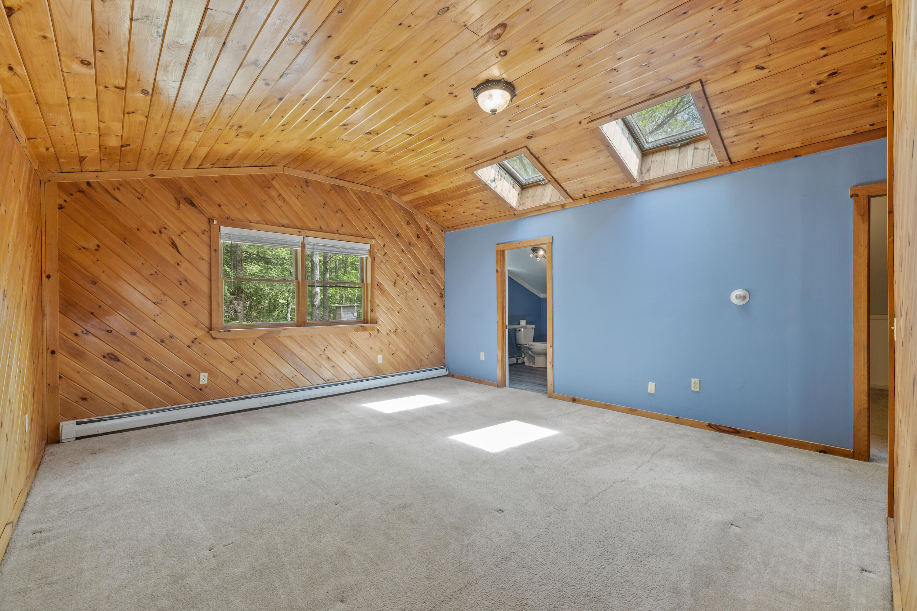 Topsham, Maine, 04086, United States, 4 Bedrooms Bedrooms, ,2 BathroomsBathrooms,Residential,For Sale,1838332