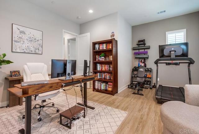 San Marcos, California, 92069, United States, 4 Bedrooms Bedrooms, ,5 BathroomsBathrooms,Residential,For Sale,1987036