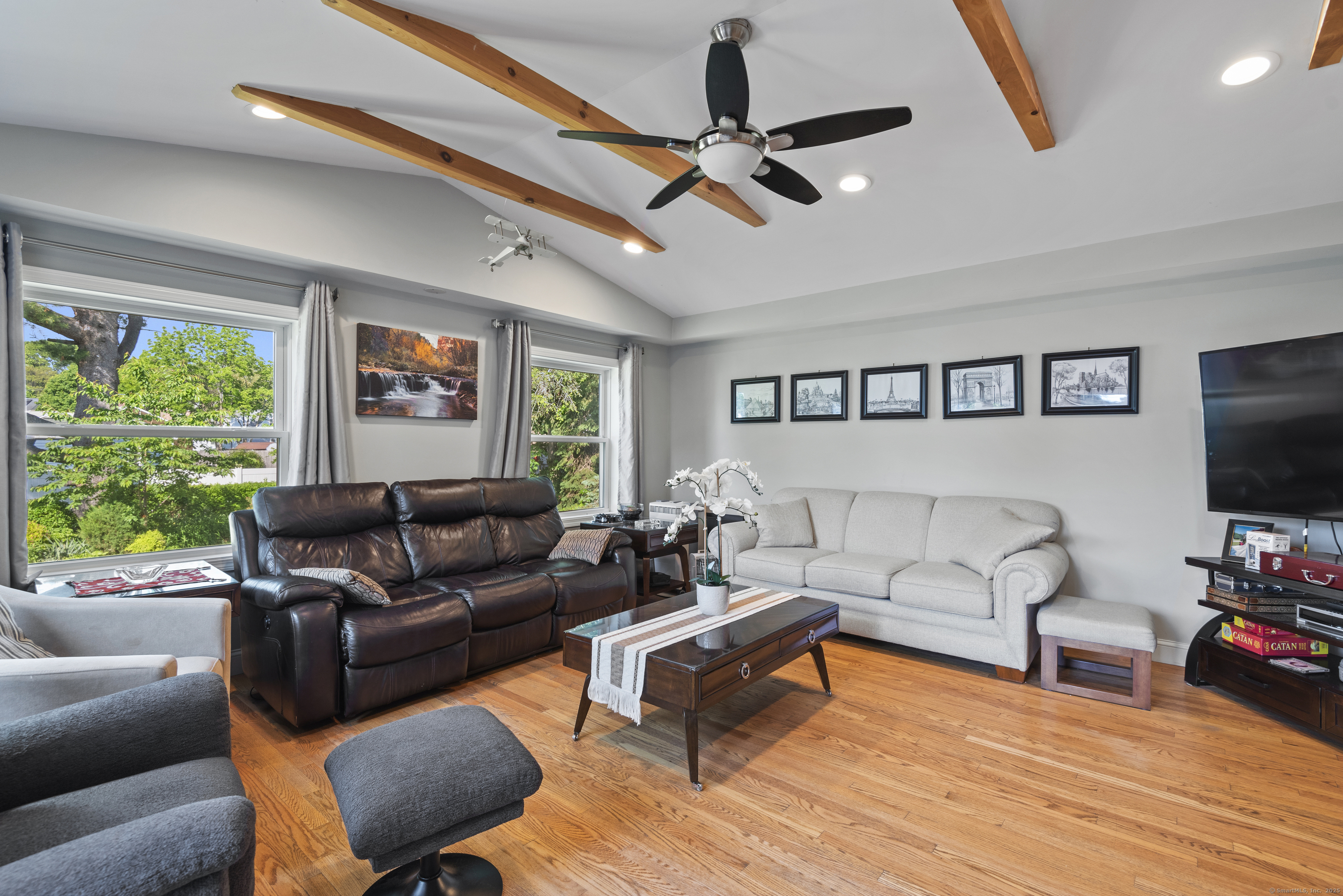 Milford, Connecticut, 06460, United States, 4 Bedrooms Bedrooms, ,3 BathroomsBathrooms,Residential,For Sale,1848853