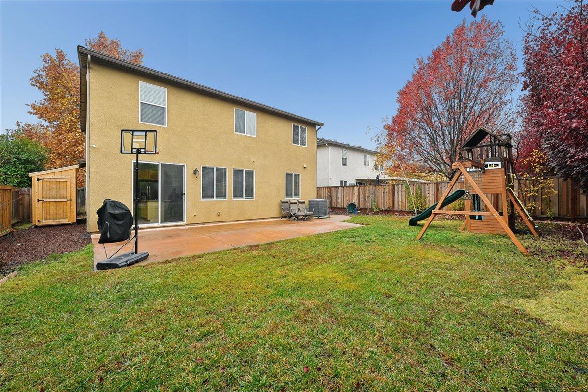 Roseville, California, 95747, United States, 5 Bedrooms Bedrooms, ,3 BathroomsBathrooms,Residential,For Sale,2005801